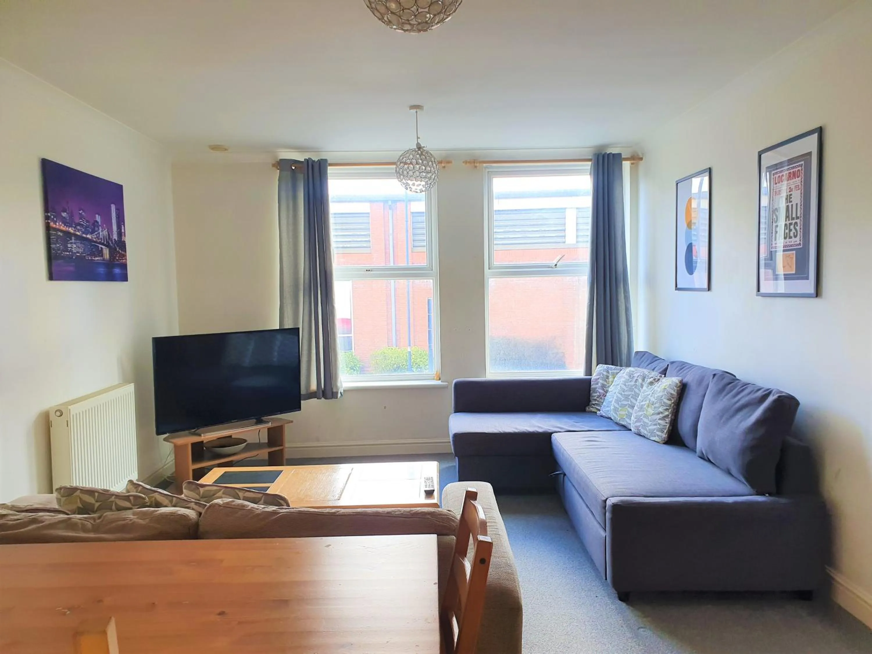 TV and multimedia in Old Town Apartments