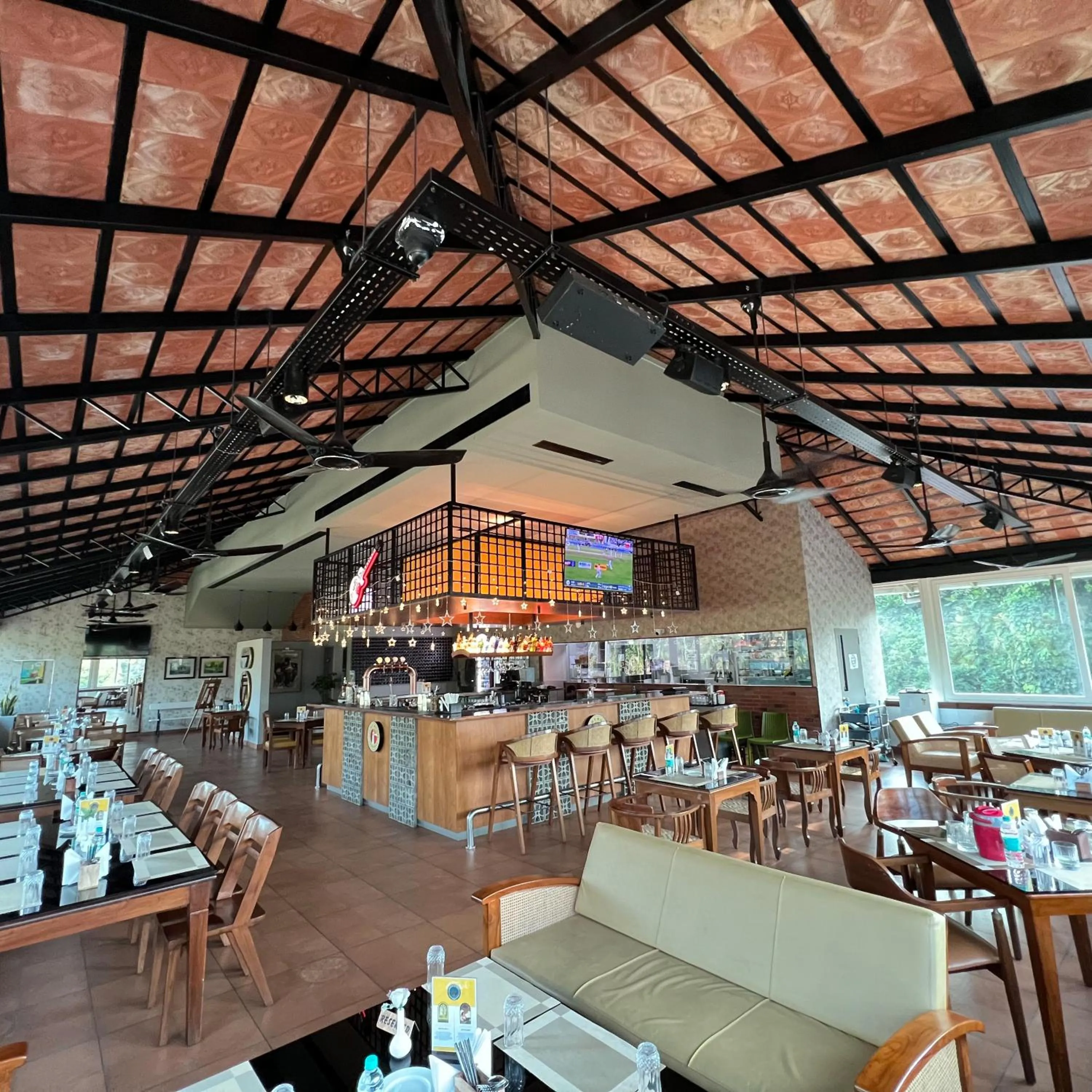 Food in PEARL MAHE