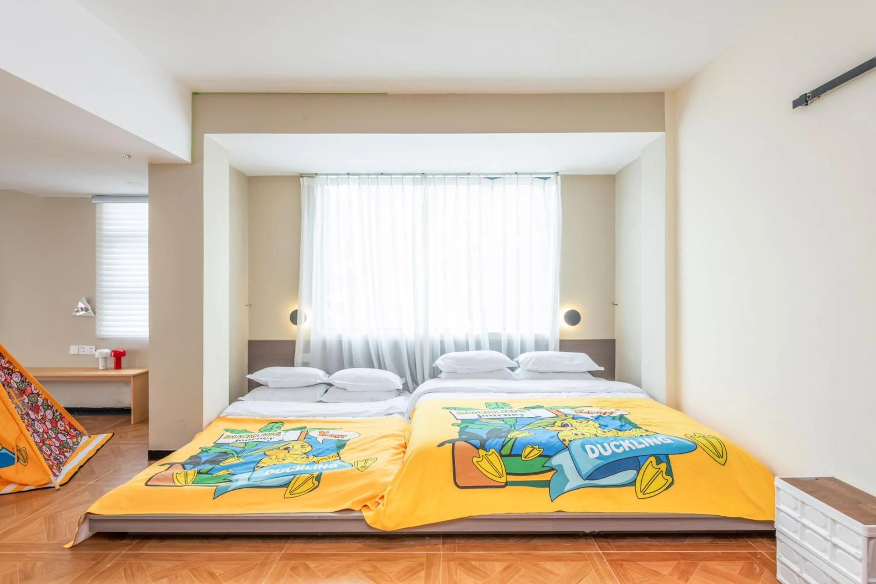 Bed in IM Waiting Hotel