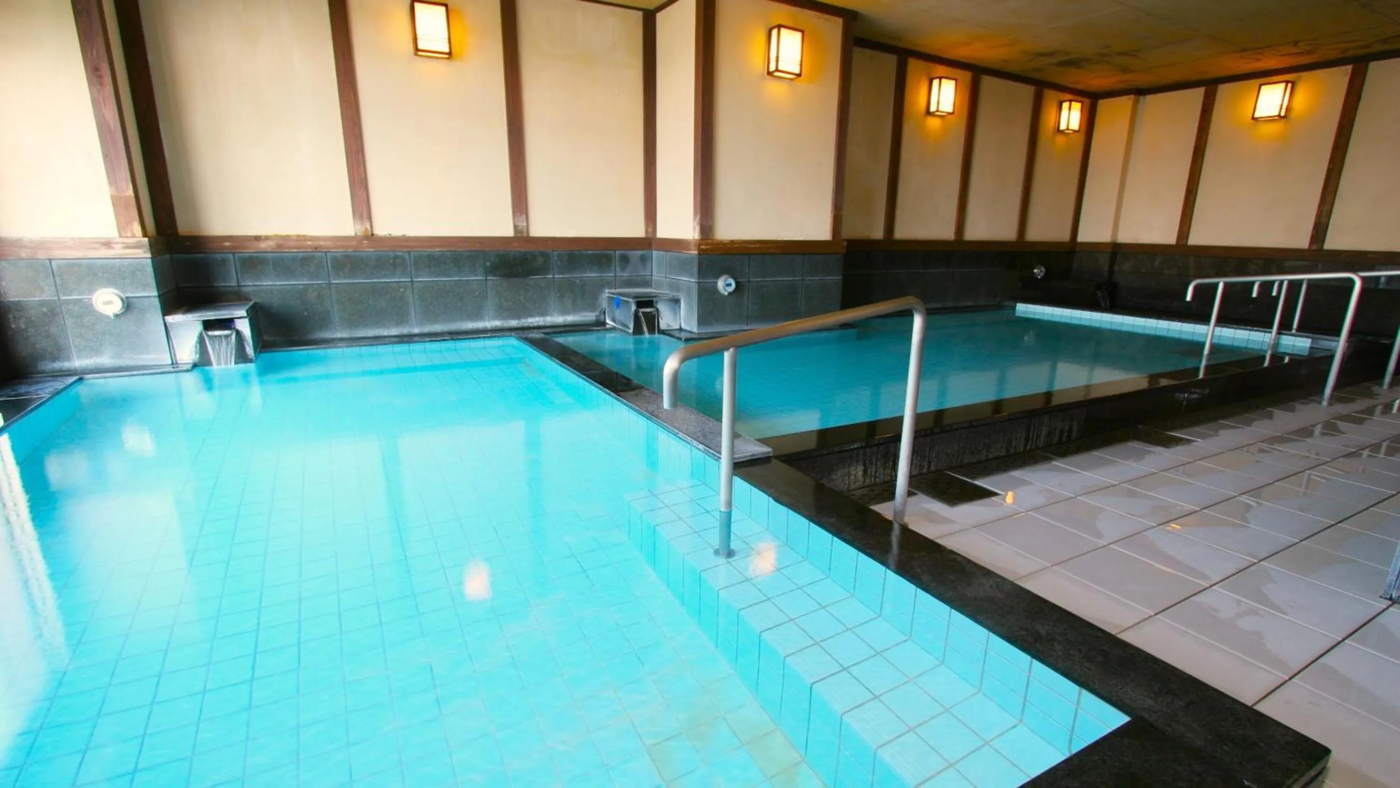 Hot Spring Bath in Hotel GRANDSPA AVENUE