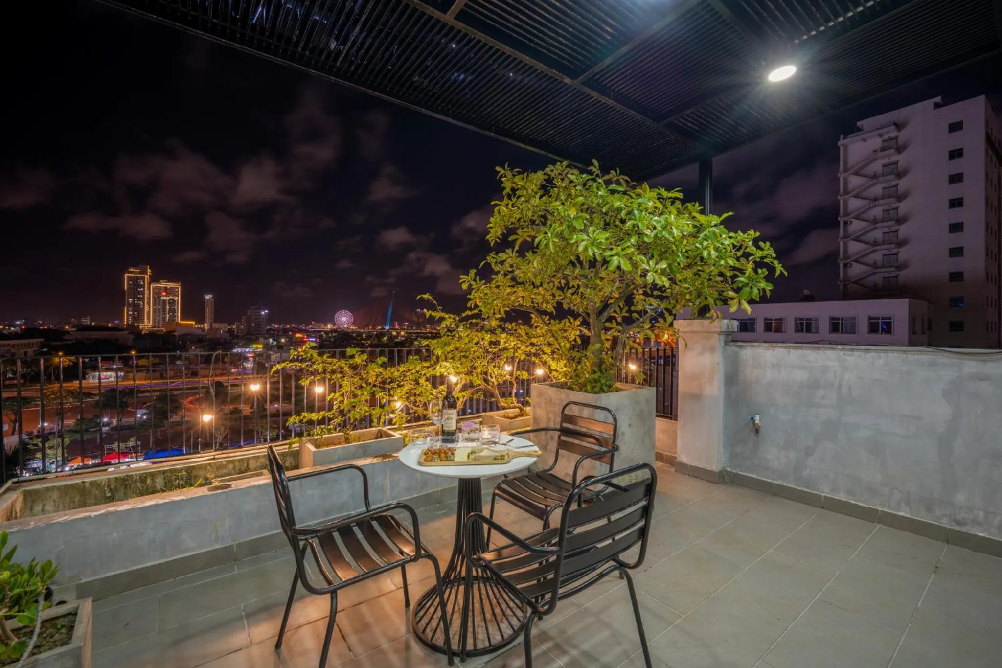 Balcony/Terrace in Maison Vy Anh Hotel & Apartment