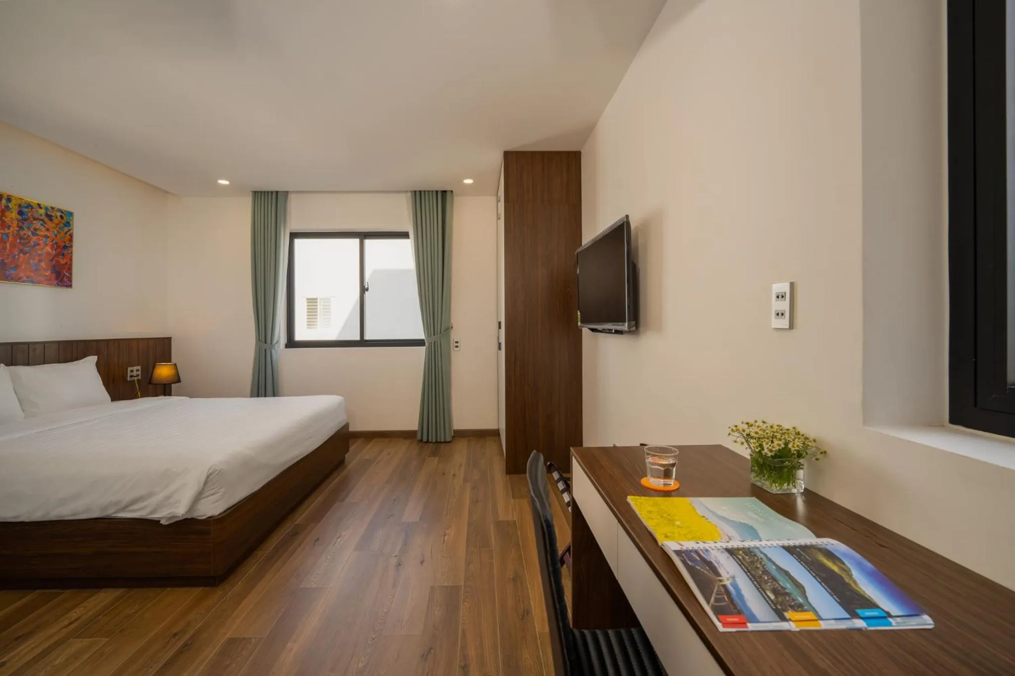 Communal lounge/ TV room, Bed in Maison Vy Anh Hotel & Apartment