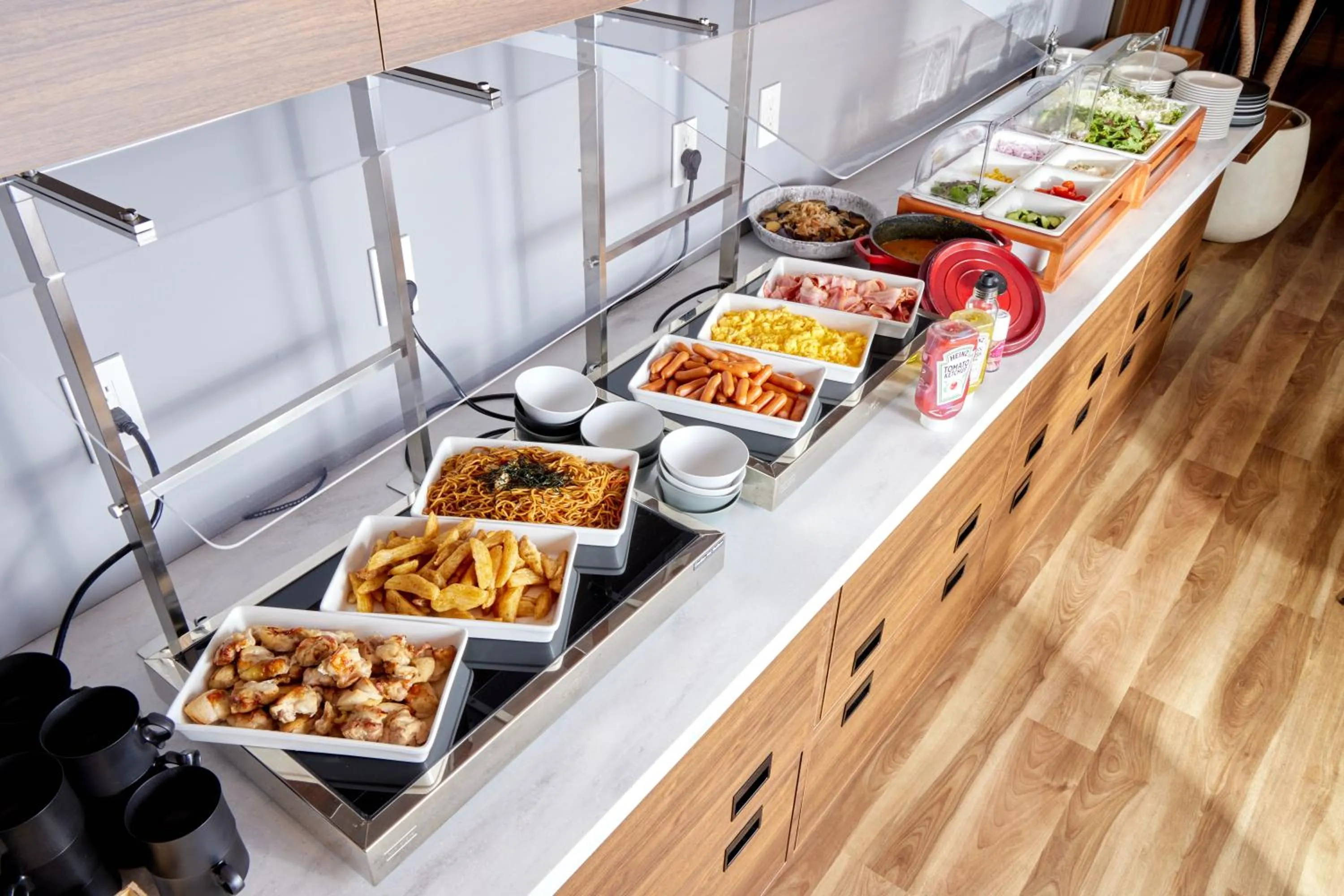 Restaurant/places to eat in Travelodge Nagoya Sakae