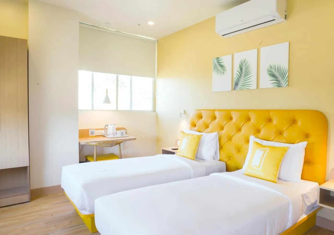 Bed in Bloom Hotel - Magarpatta