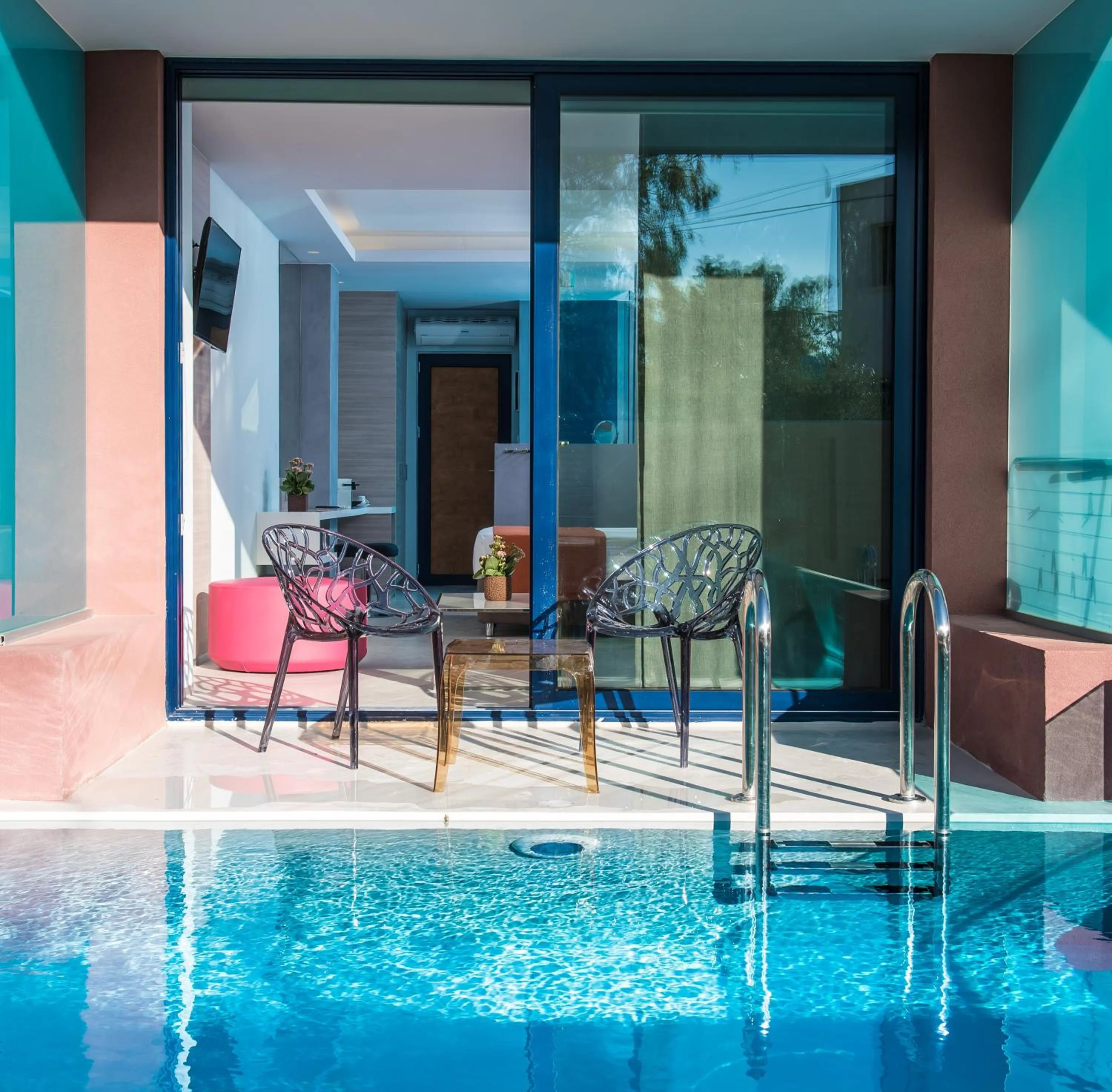 Swimming pool in Harmony Boutique Resort - Adults oriented