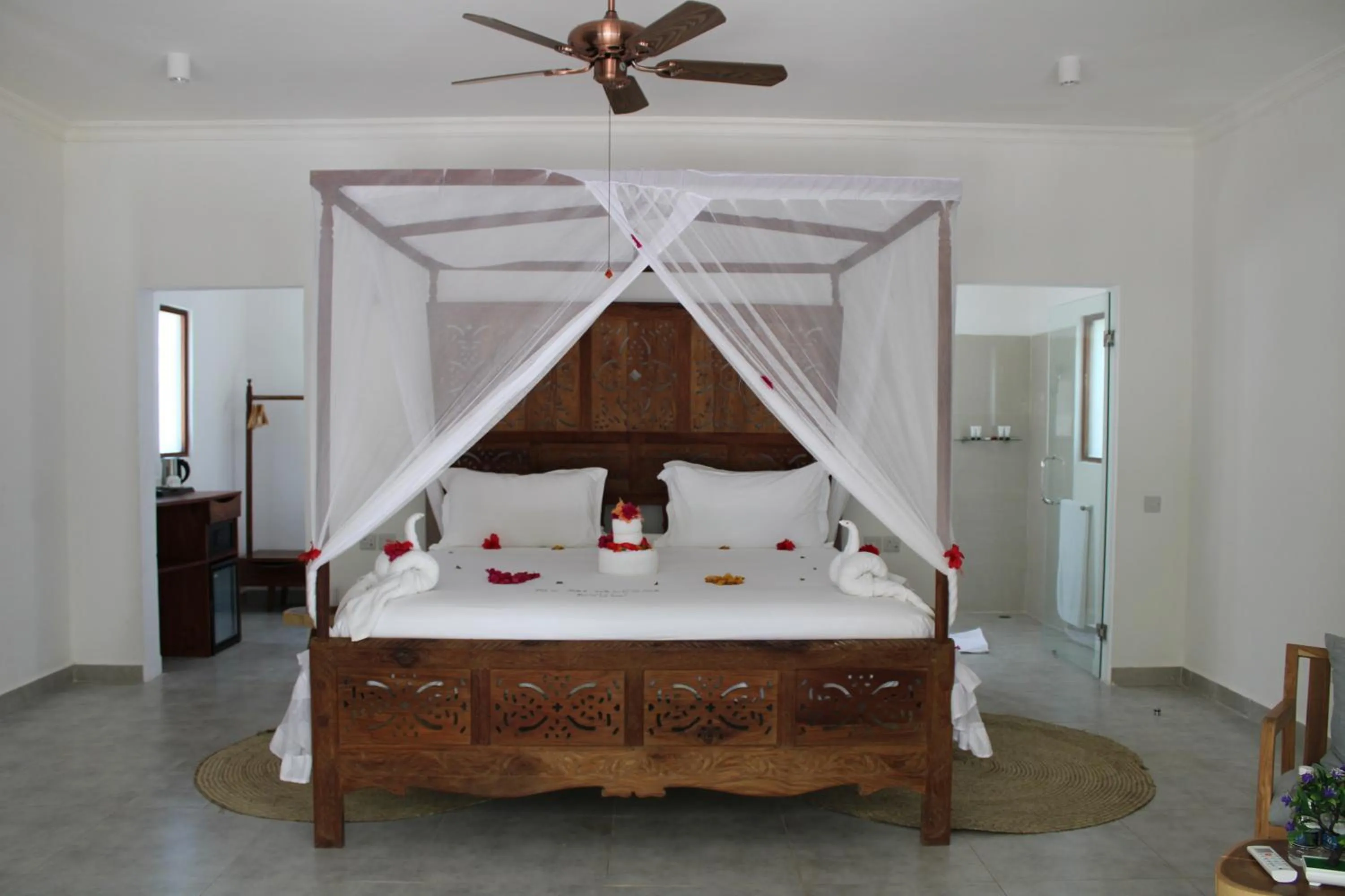 Bed in Kivuli Beach Resort Paje