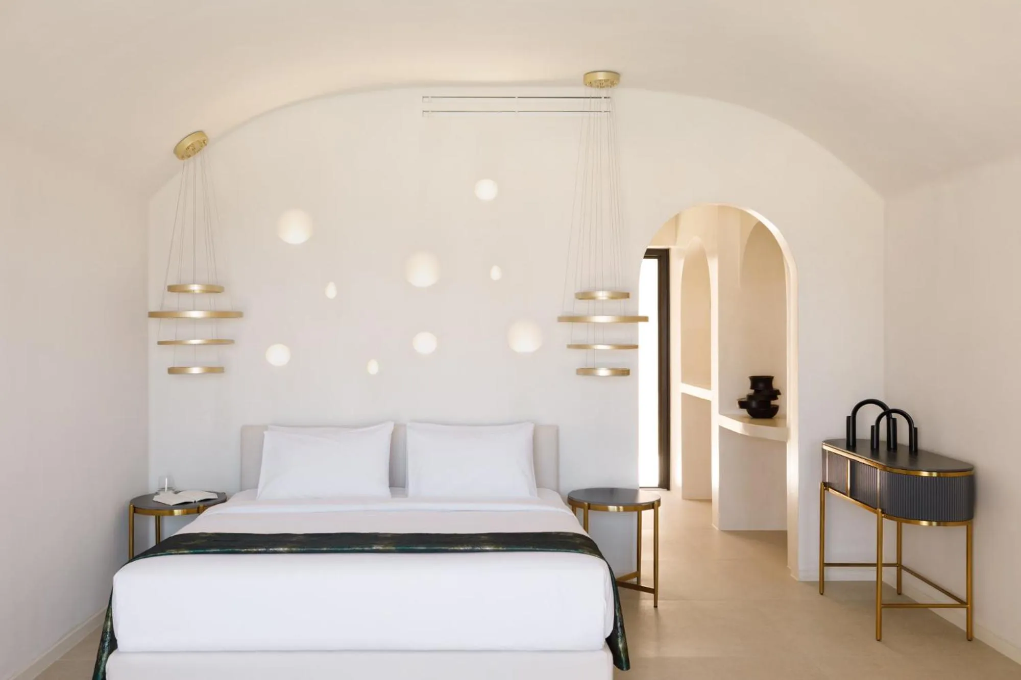 Bed in Elysian Retreat