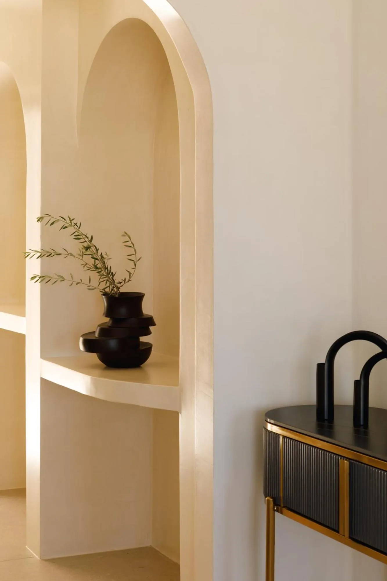 Decorative detail in Elysian Retreat