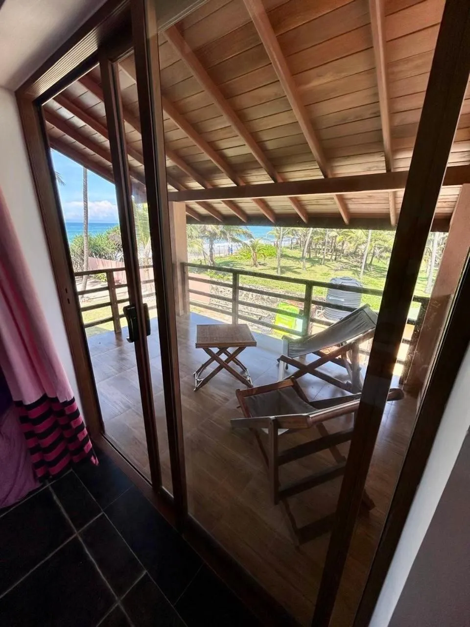 Day in Reef Bungalow Hotel