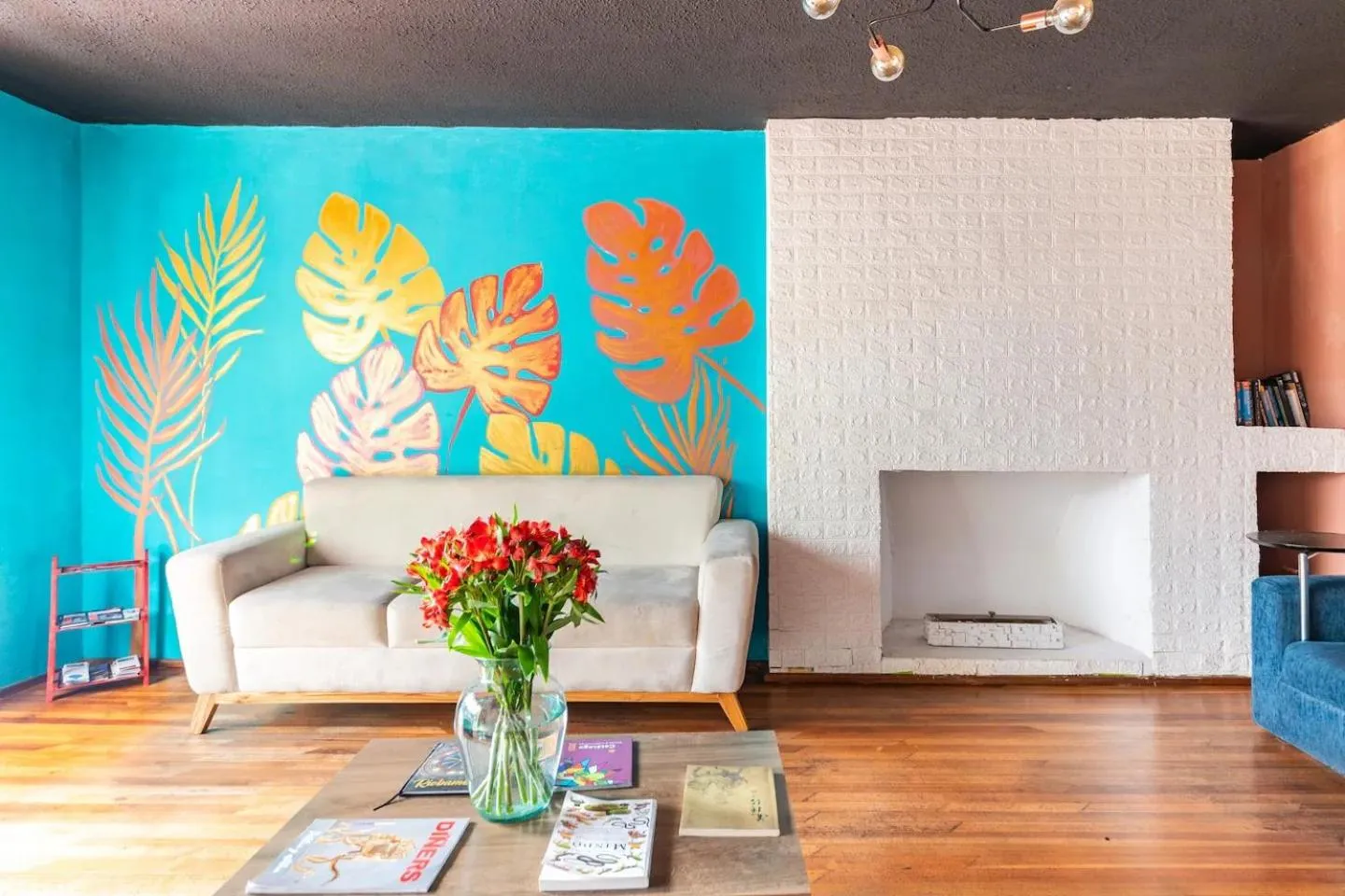 Property building in Blue house La Floresta