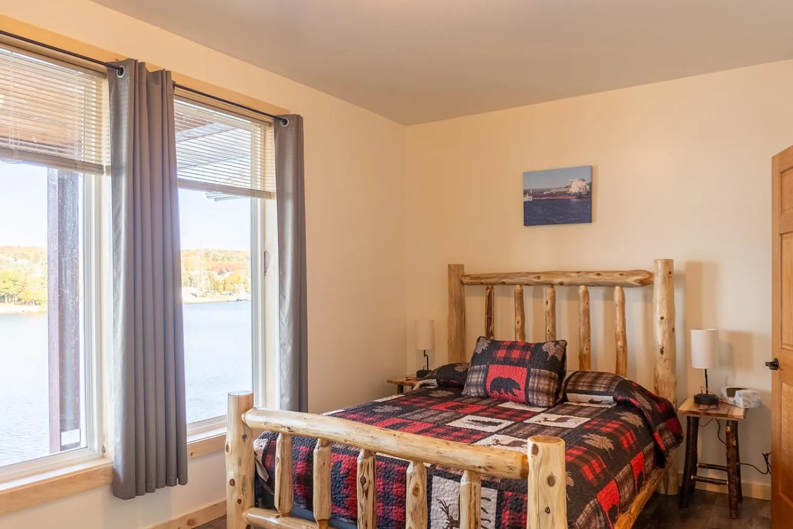 Bed in Keweenaw Waters Resort