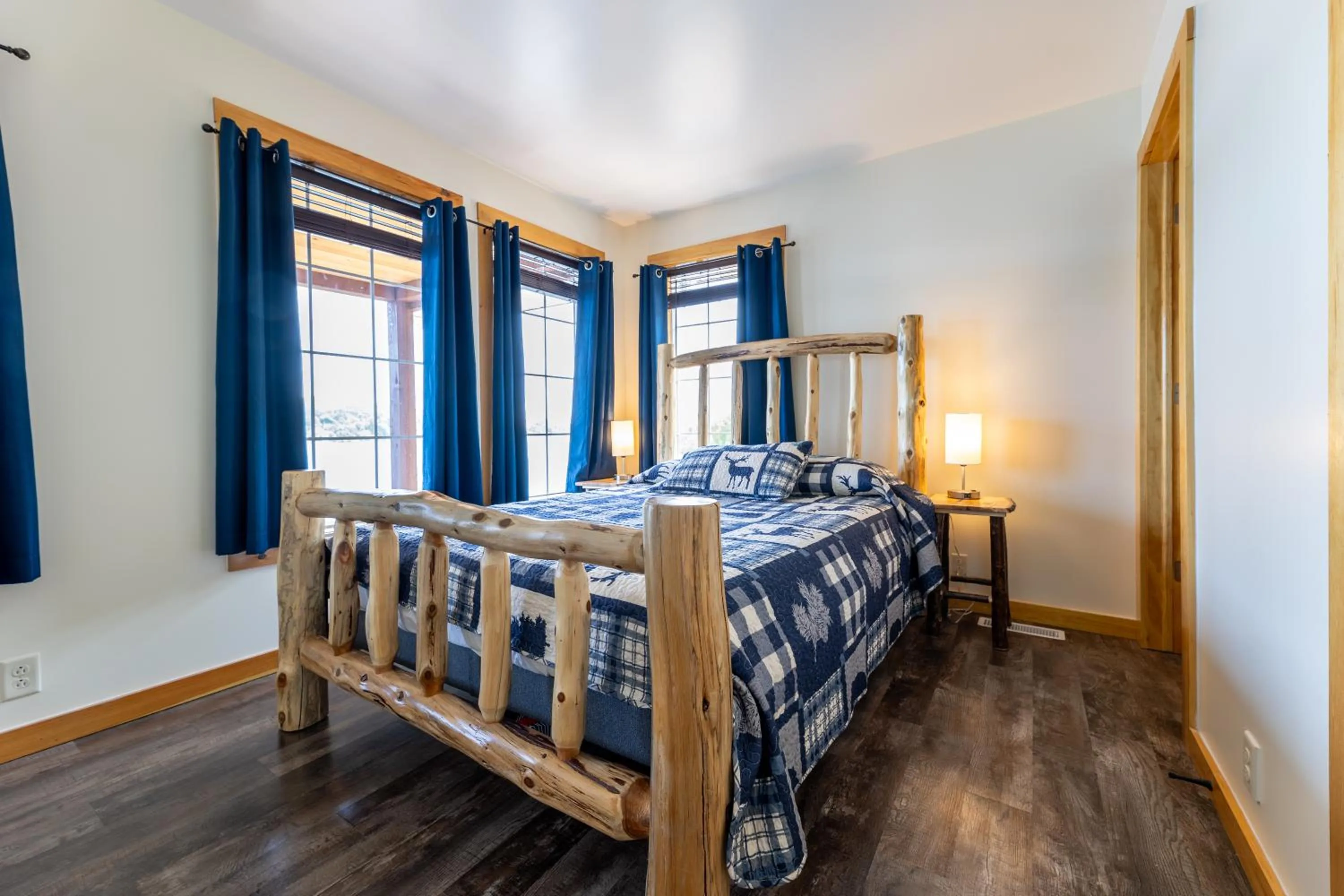 Bed in Keweenaw Waters Resort