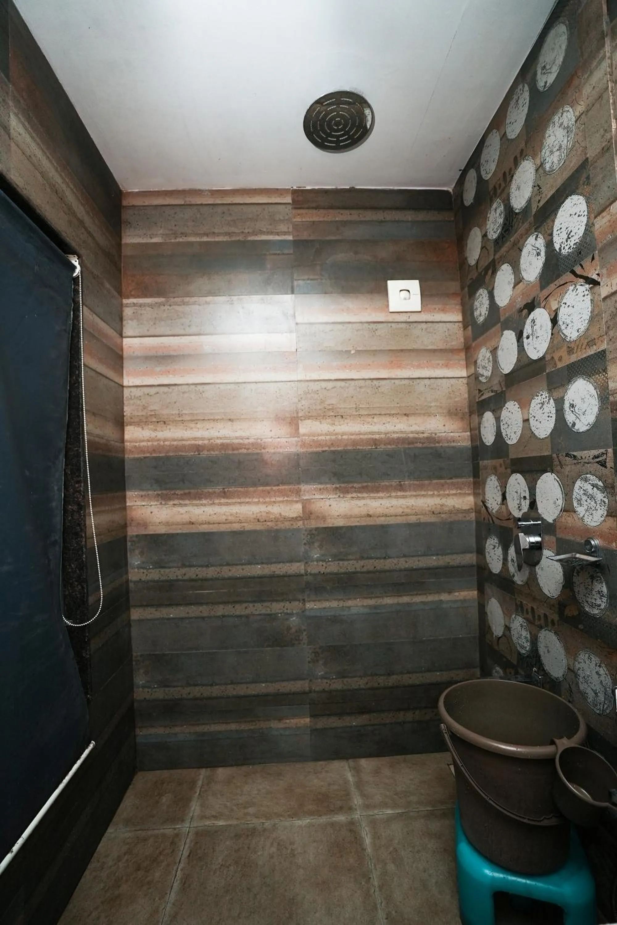Bathroom in Dwarka Lawns Cottages