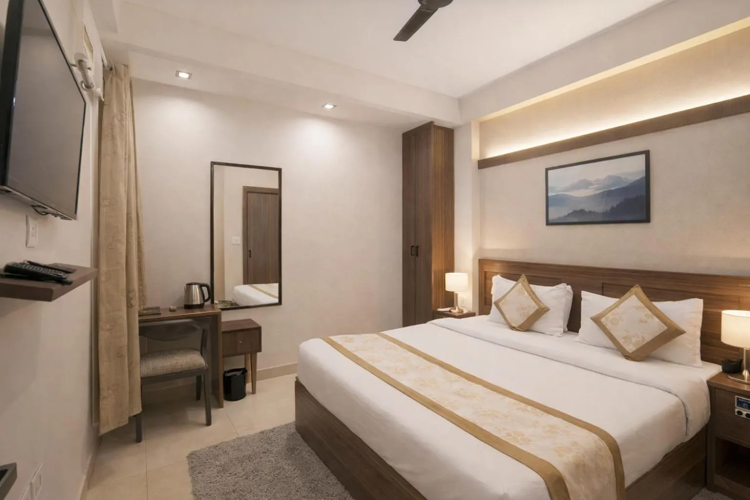 Communal lounge/ TV room, Bed in Hotel Ginger Palace By Aura