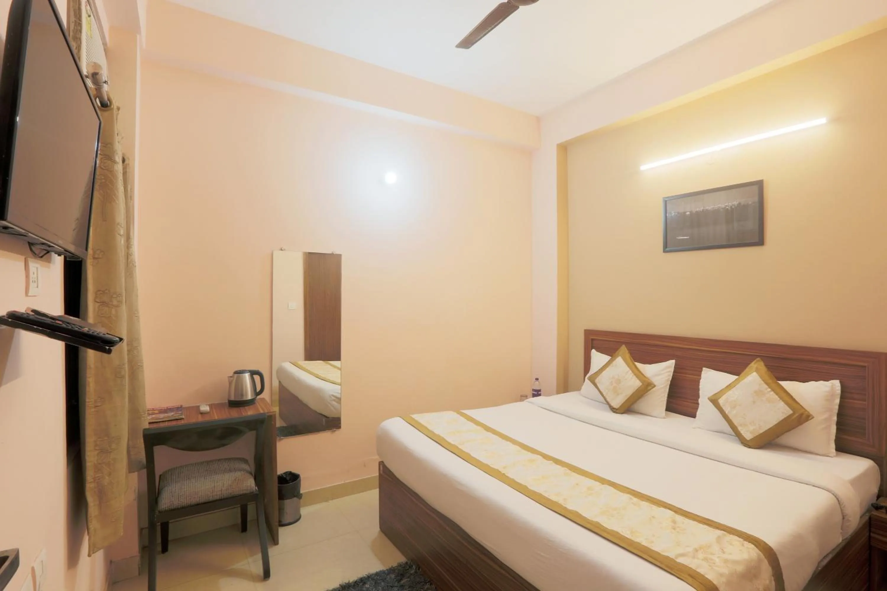 Bed in Hotel Ginger Palace By Aura