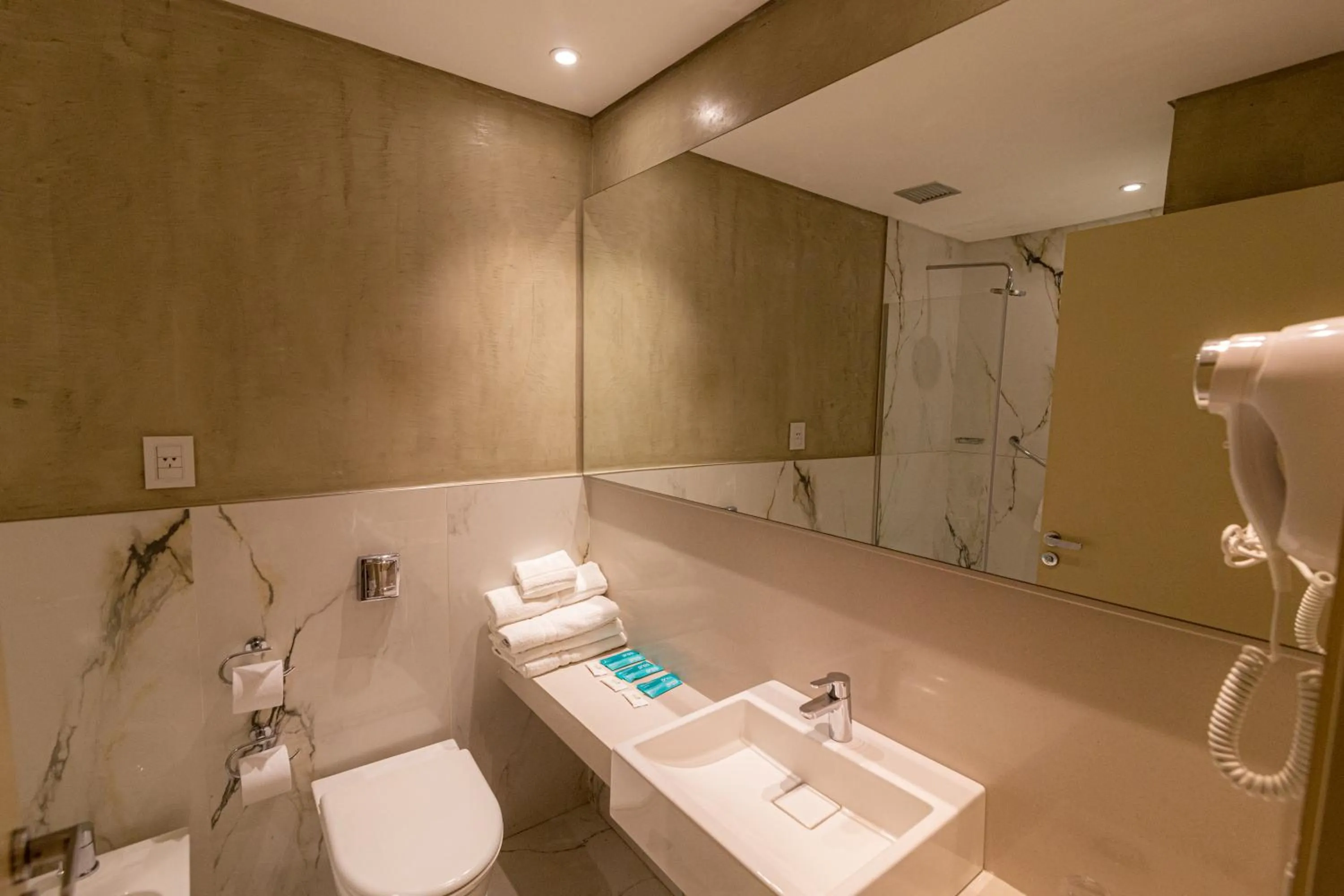 Bathroom in Hotel Treinta-Seis