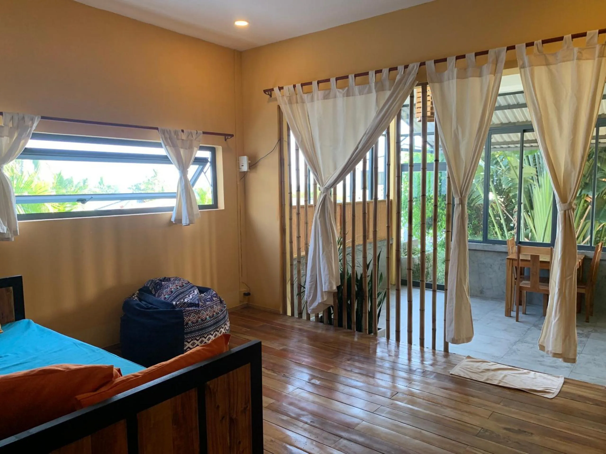 Living room, Bed in Eco Lagoon
