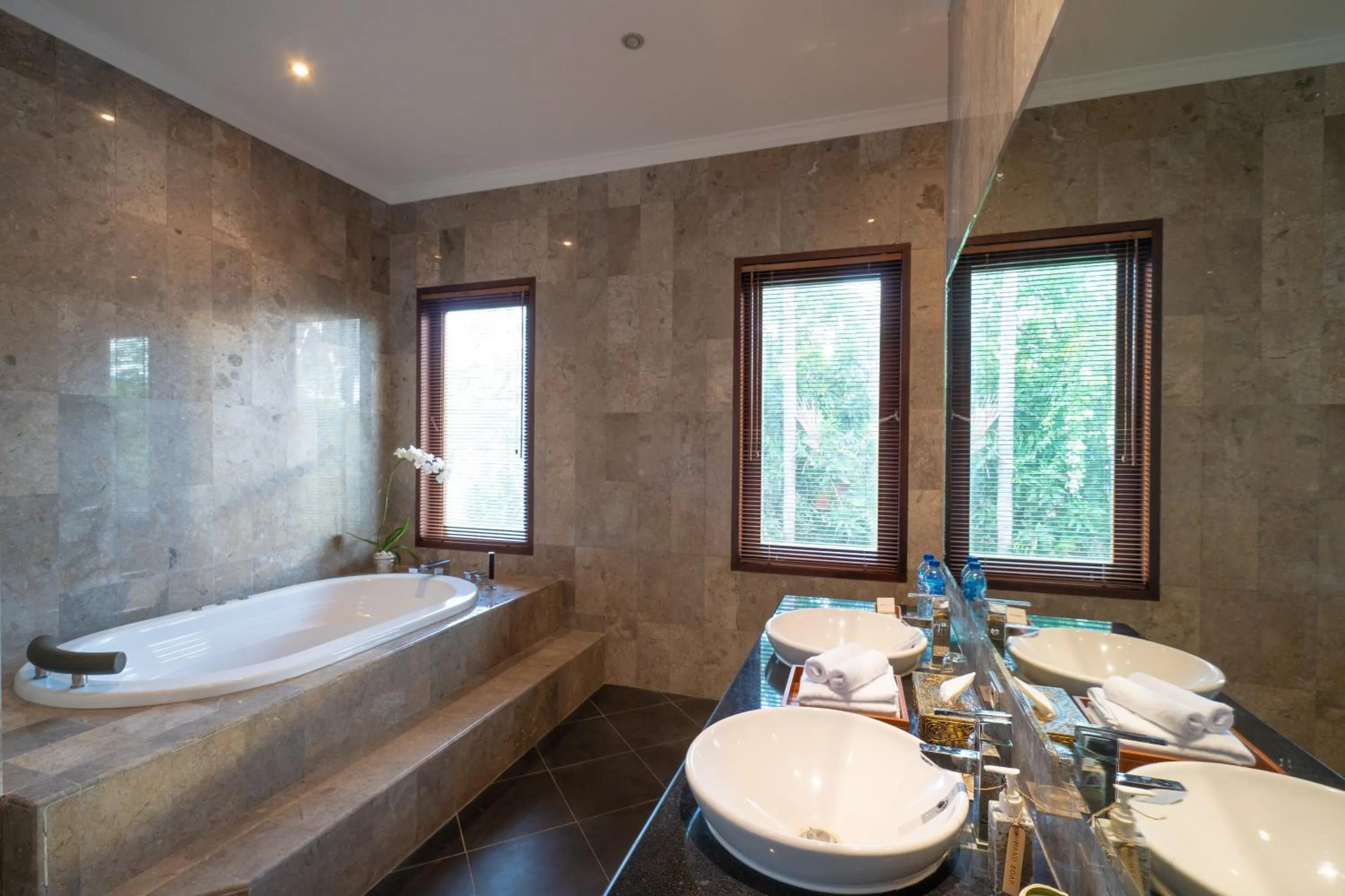 Hot Tub in Echo Suji Villa