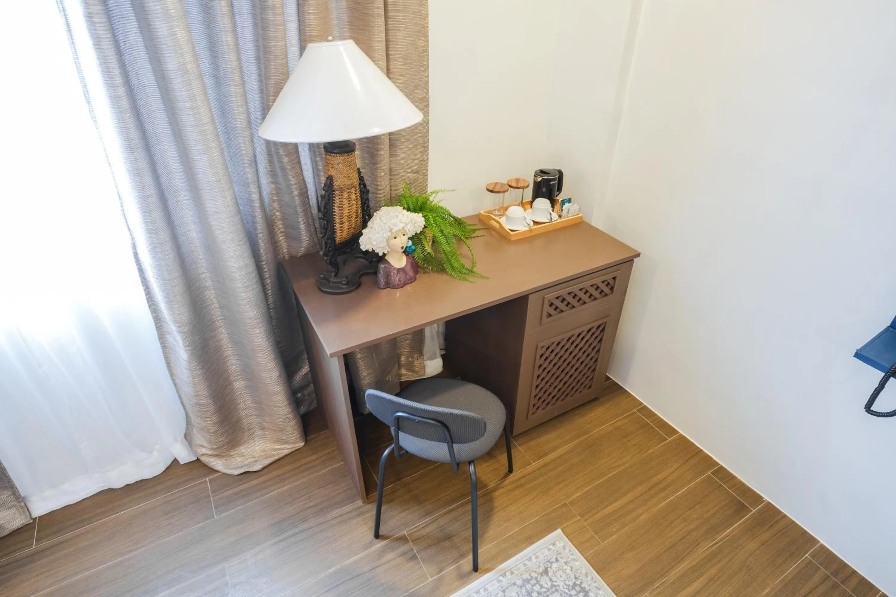 Coffee/tea facilities in UNWND Boutique Hotel Calatagan