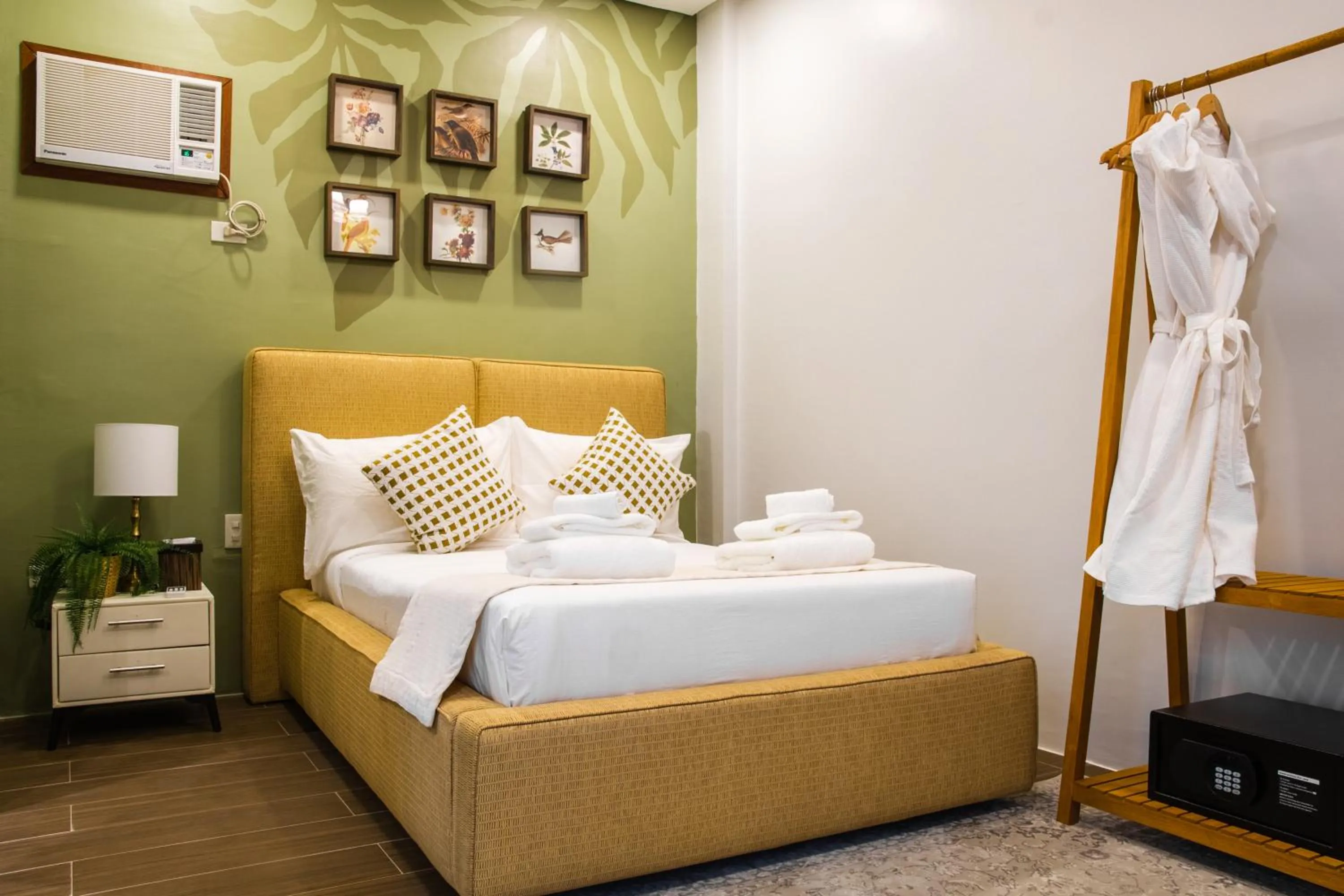 Bedroom, Bed in UNWND Boutique Hotel Calatagan