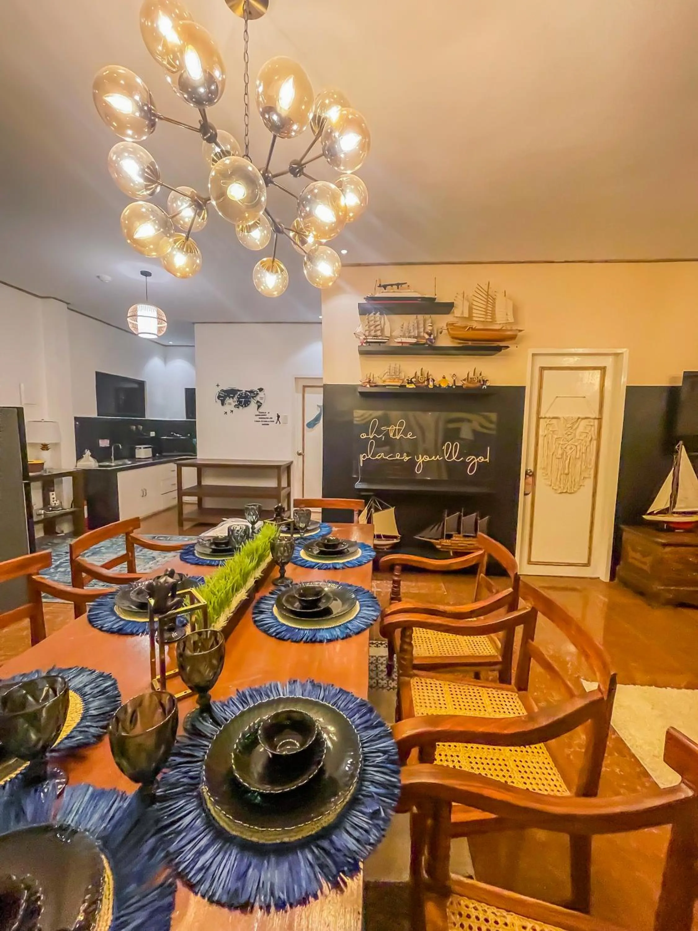 Dining area in UNWND Boutique Hotel Calatagan