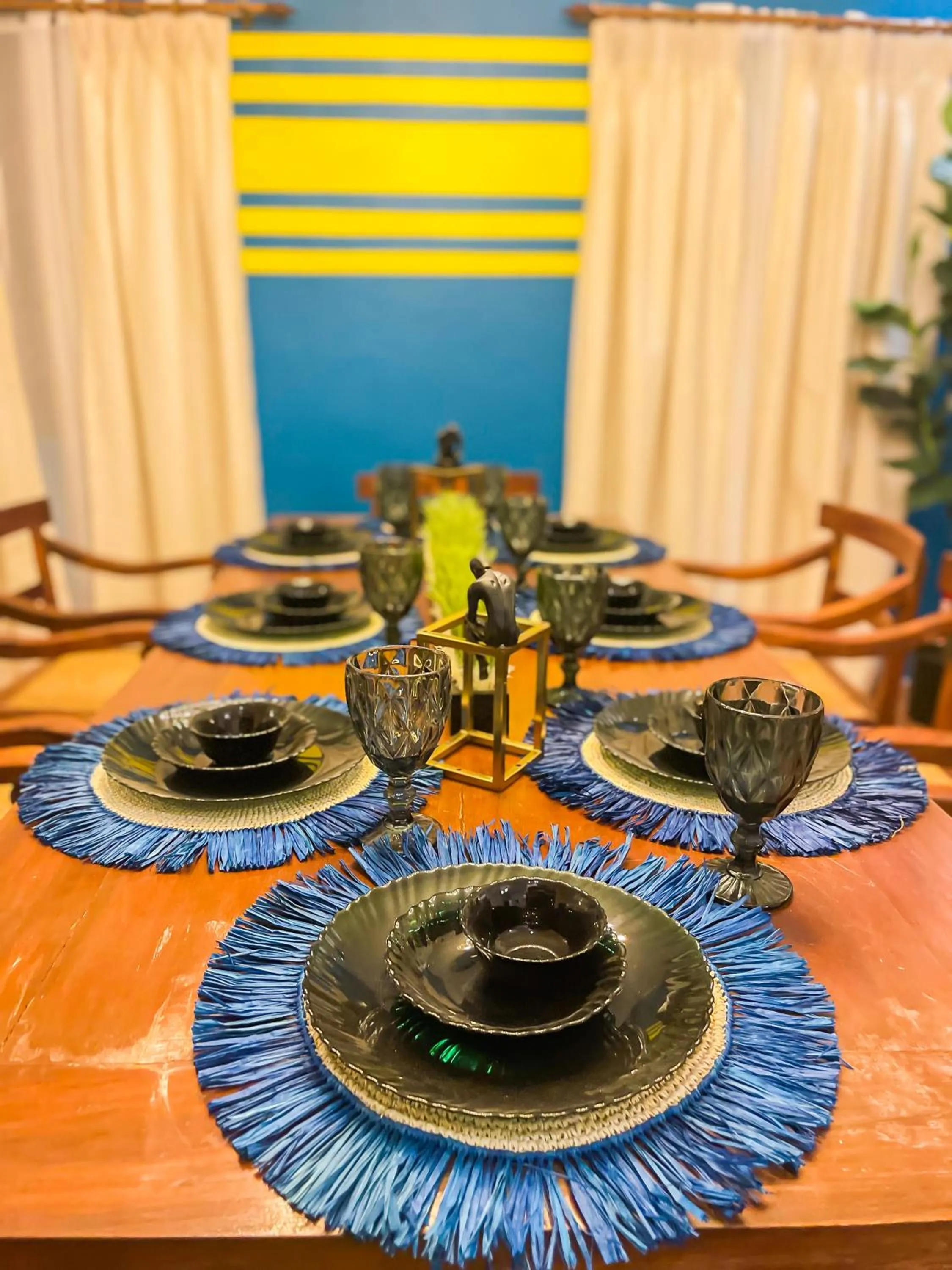 Dining area in UNWND Boutique Hotel Calatagan