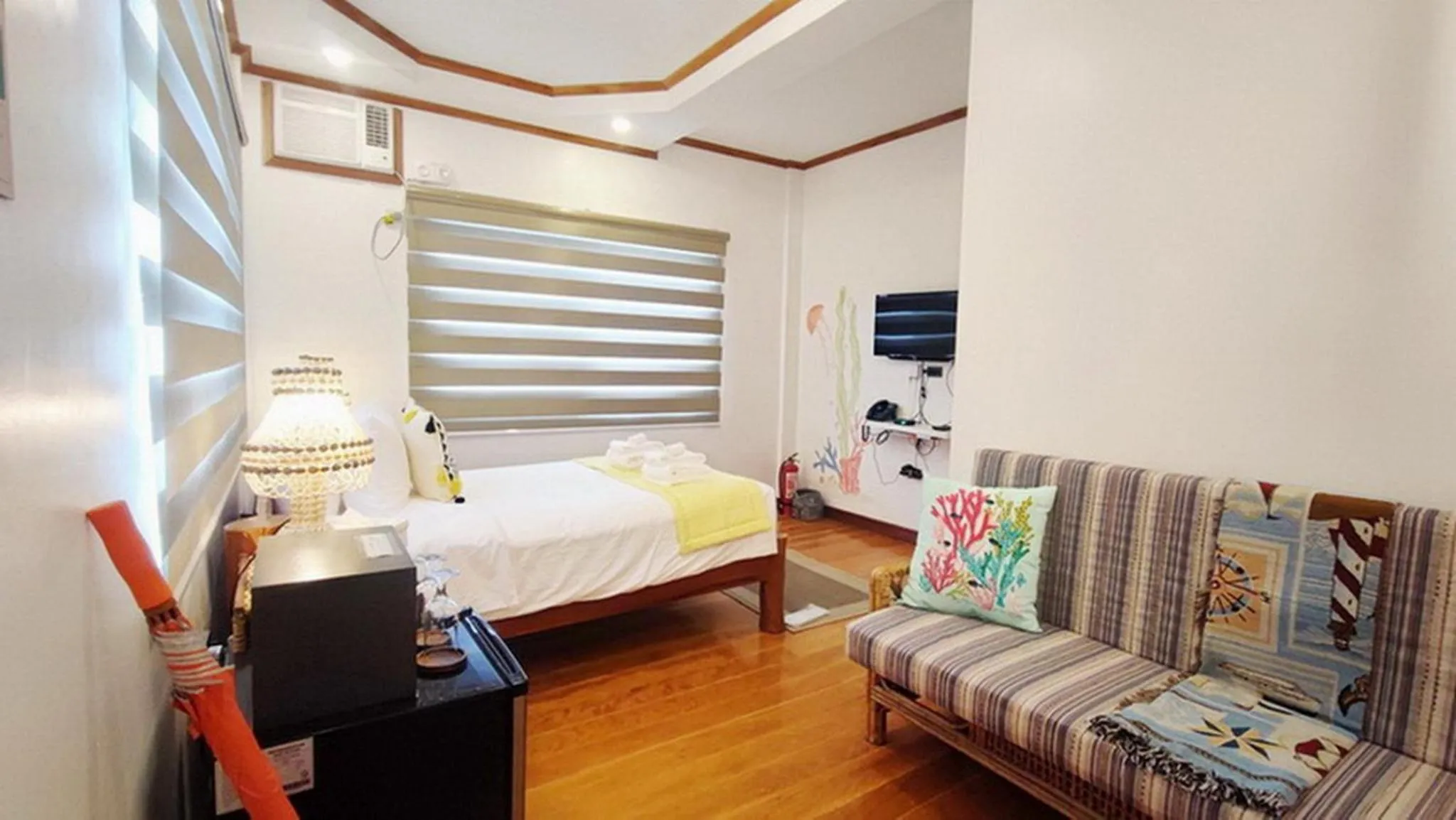 Bed in UNWND Boutique Hotel Calatagan