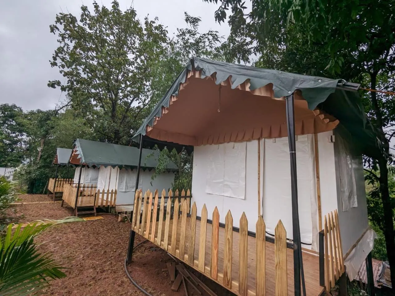 Garden in Panshet Camping