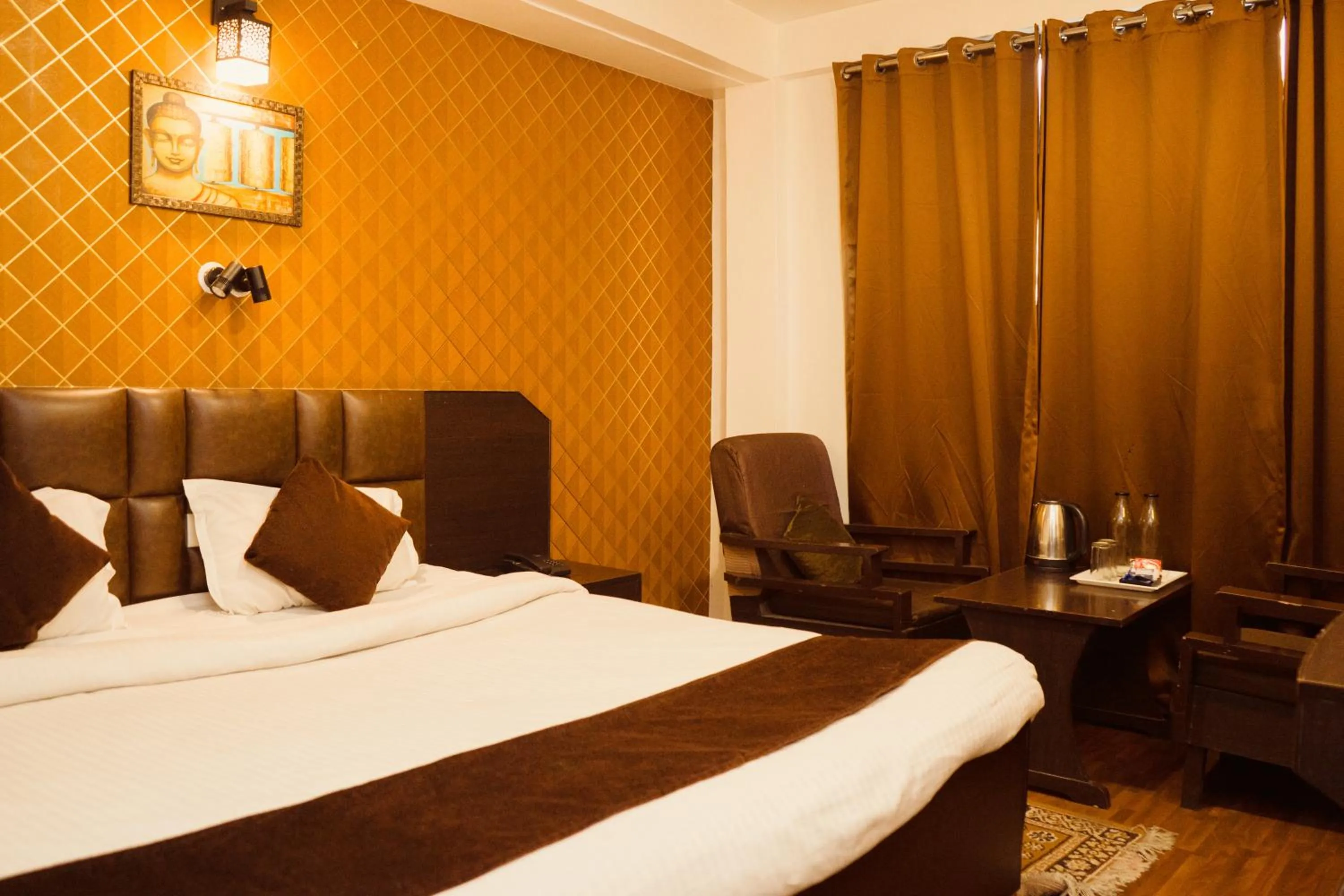 Bed in Hotel Siddhi Vinayak Regency, Mg Marg