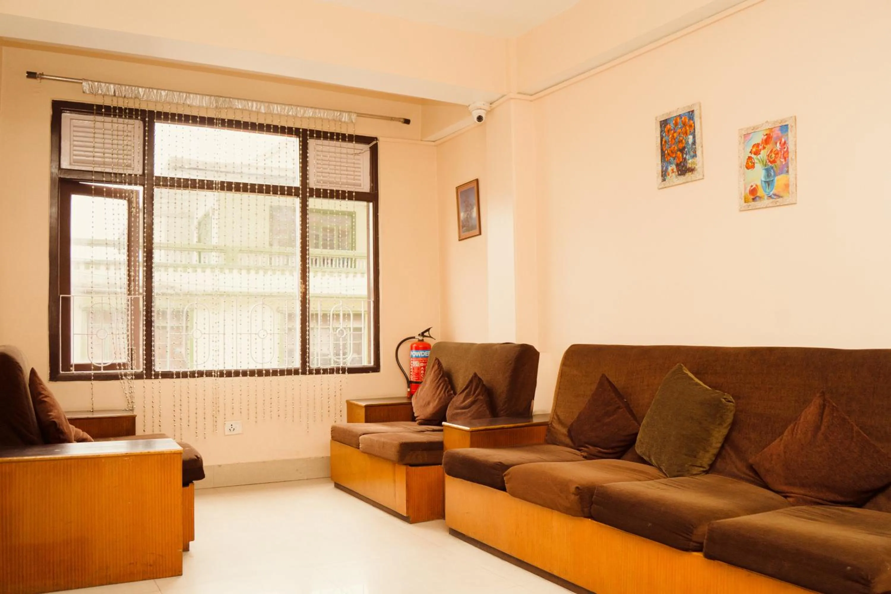 Hotel Siddhi Vinayak Regency, Mg Marg