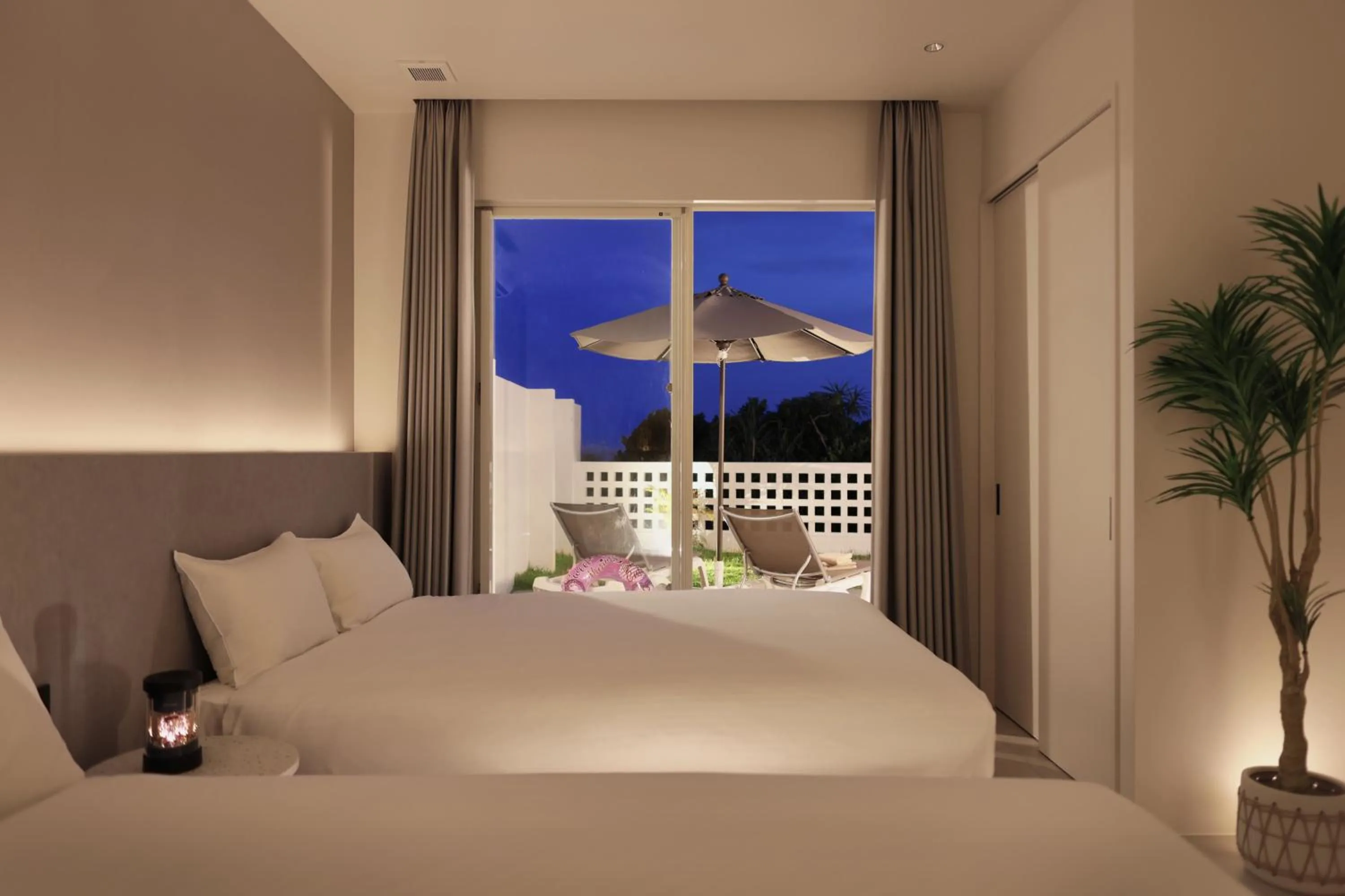 Bedroom, Bed in Crystal Villa Bayside