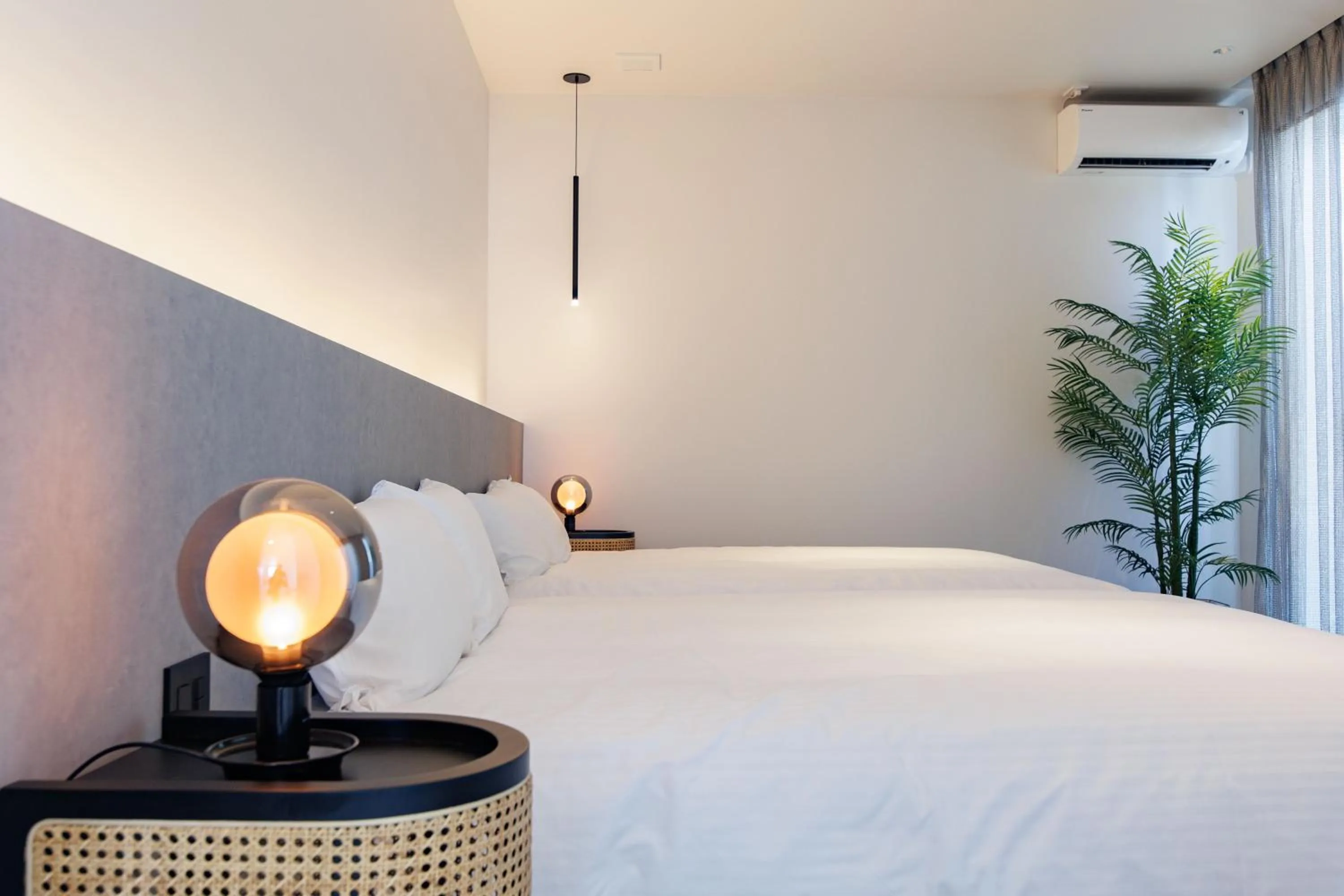 Bedroom, Bed in Crystal Villa Bayside