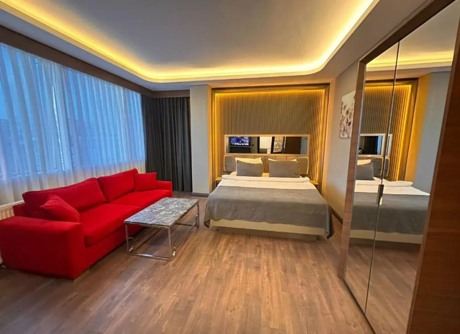 King Room in 216 Eagle Palace Suite King Room in 216 Eagle Palace Suite