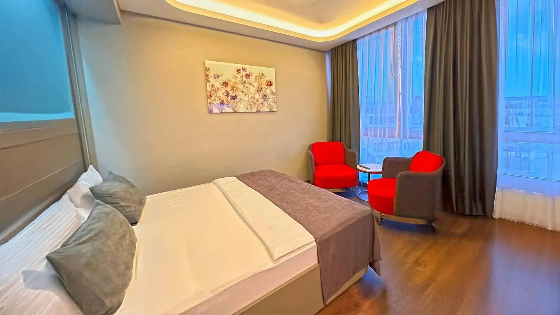 Standard Double Room in 216 Eagle Palace Suite Standard Double Room in 216 Eagle Palace Suite