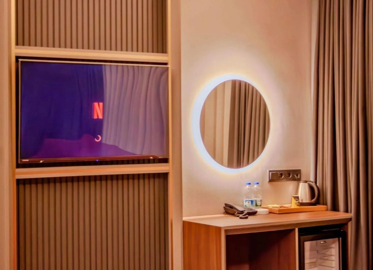 Photo of the whole room in 216 Eagle Palace Suite