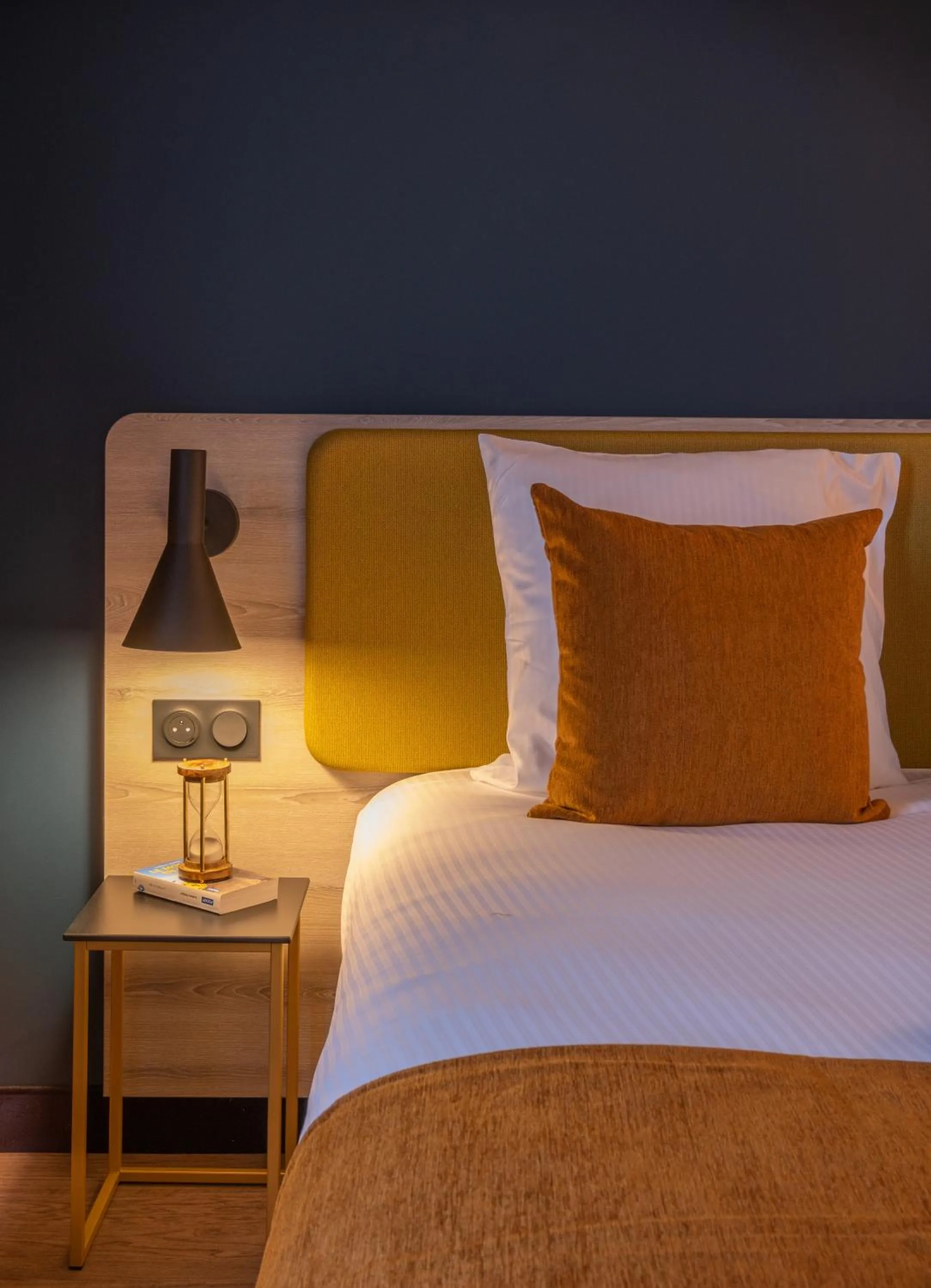 Bedroom, Bed in Kyriad Tours Sud - Ballan Mire