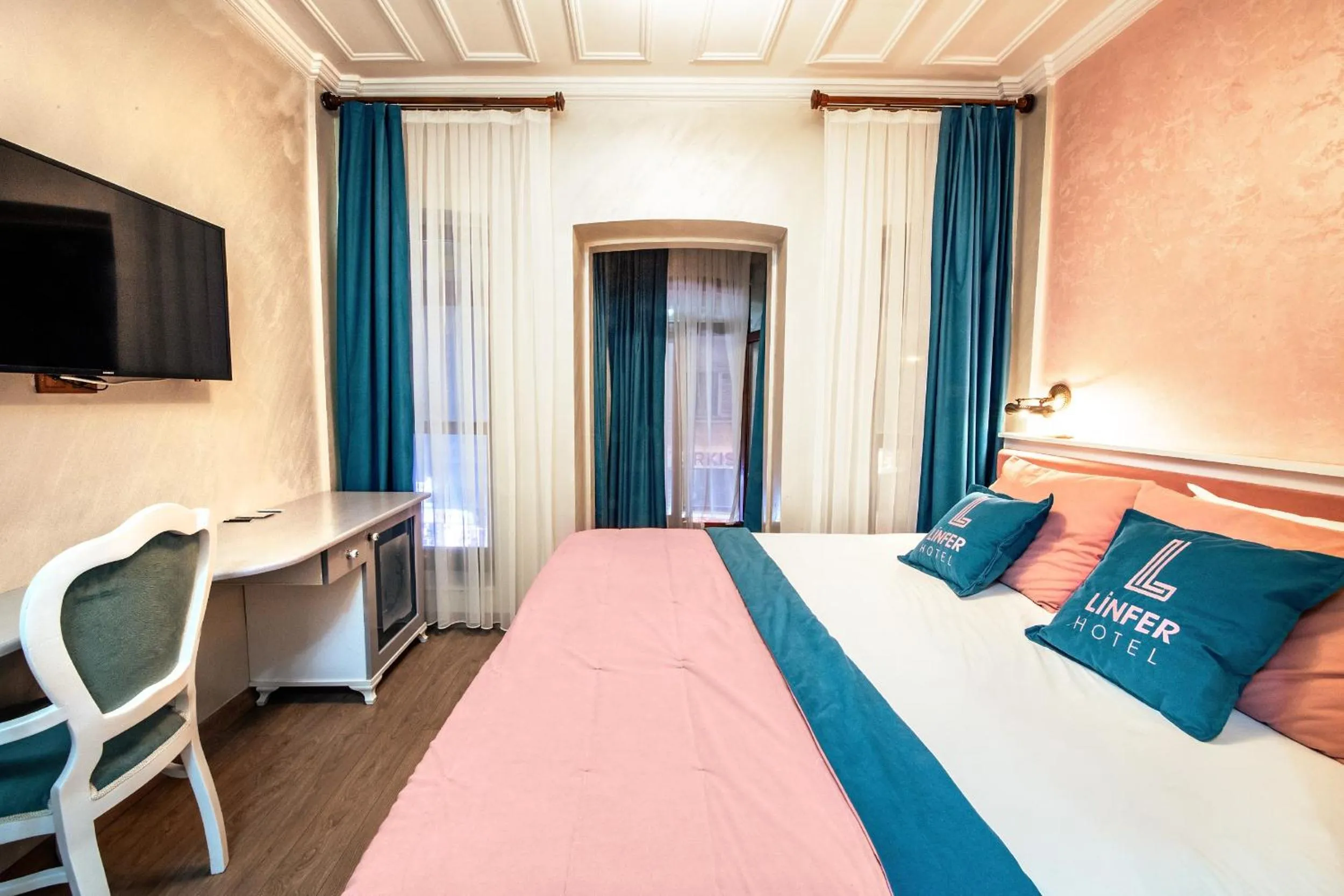 Bed in Linfer Hotel Taksim