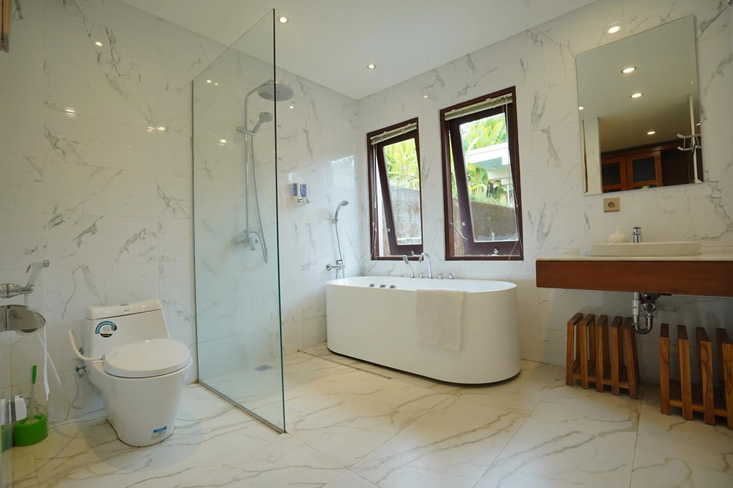 Shower in Shankara Munduk Bali