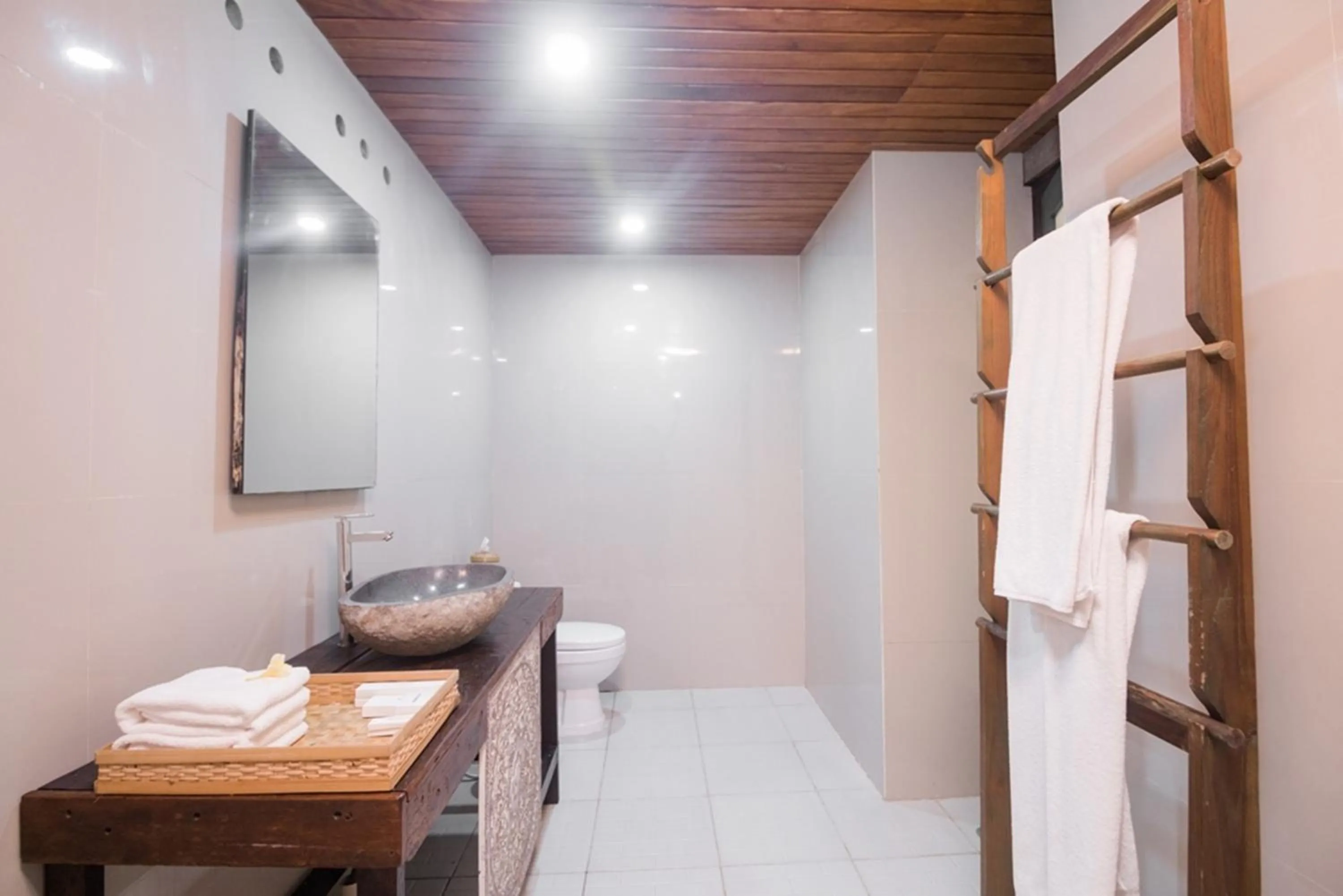 Bathroom in Nawa Sakti Ubud Suite