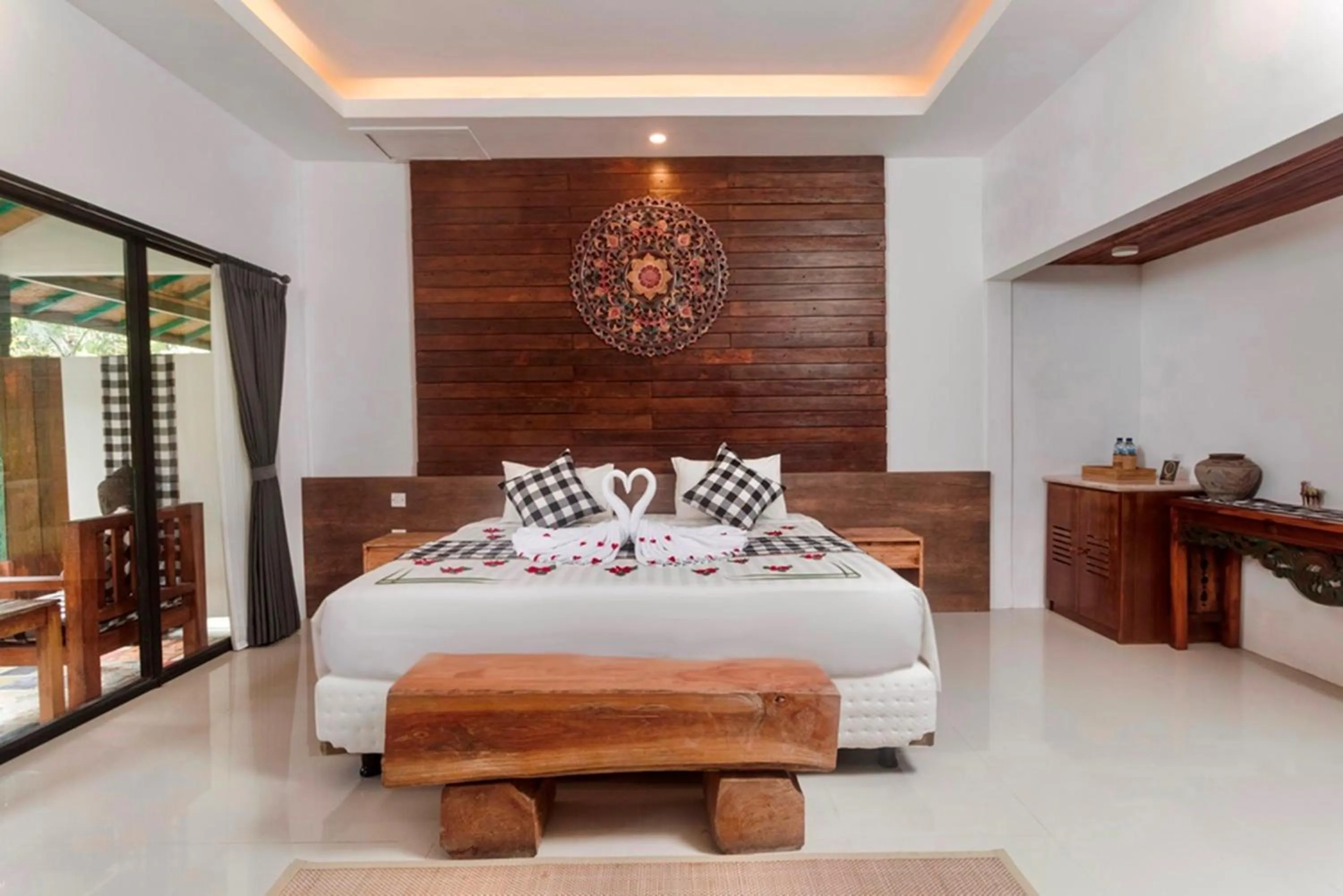 Photo of the whole room, Bed in Nawa Sakti Ubud Suite