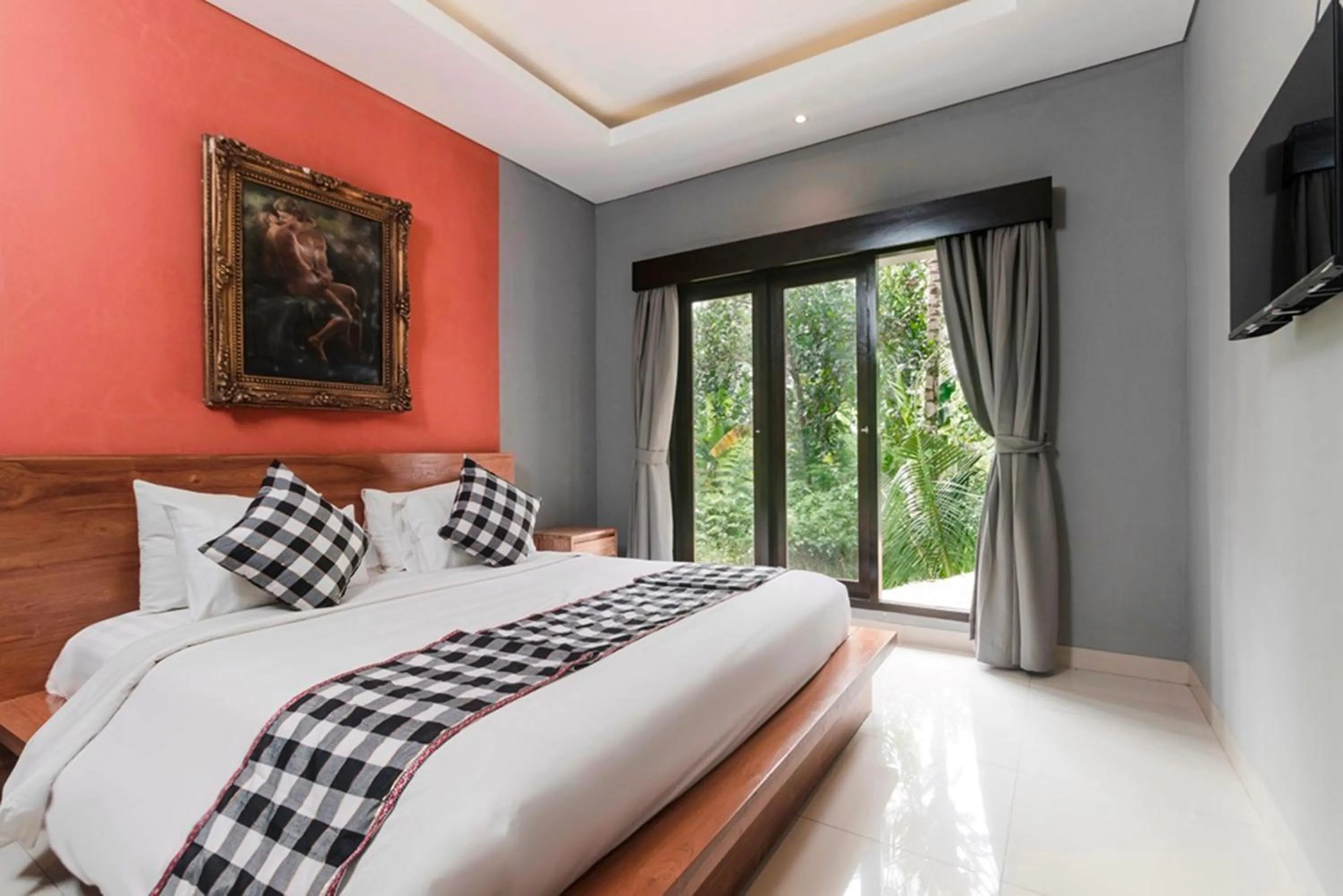 Bed in Nawa Sakti Ubud Suite