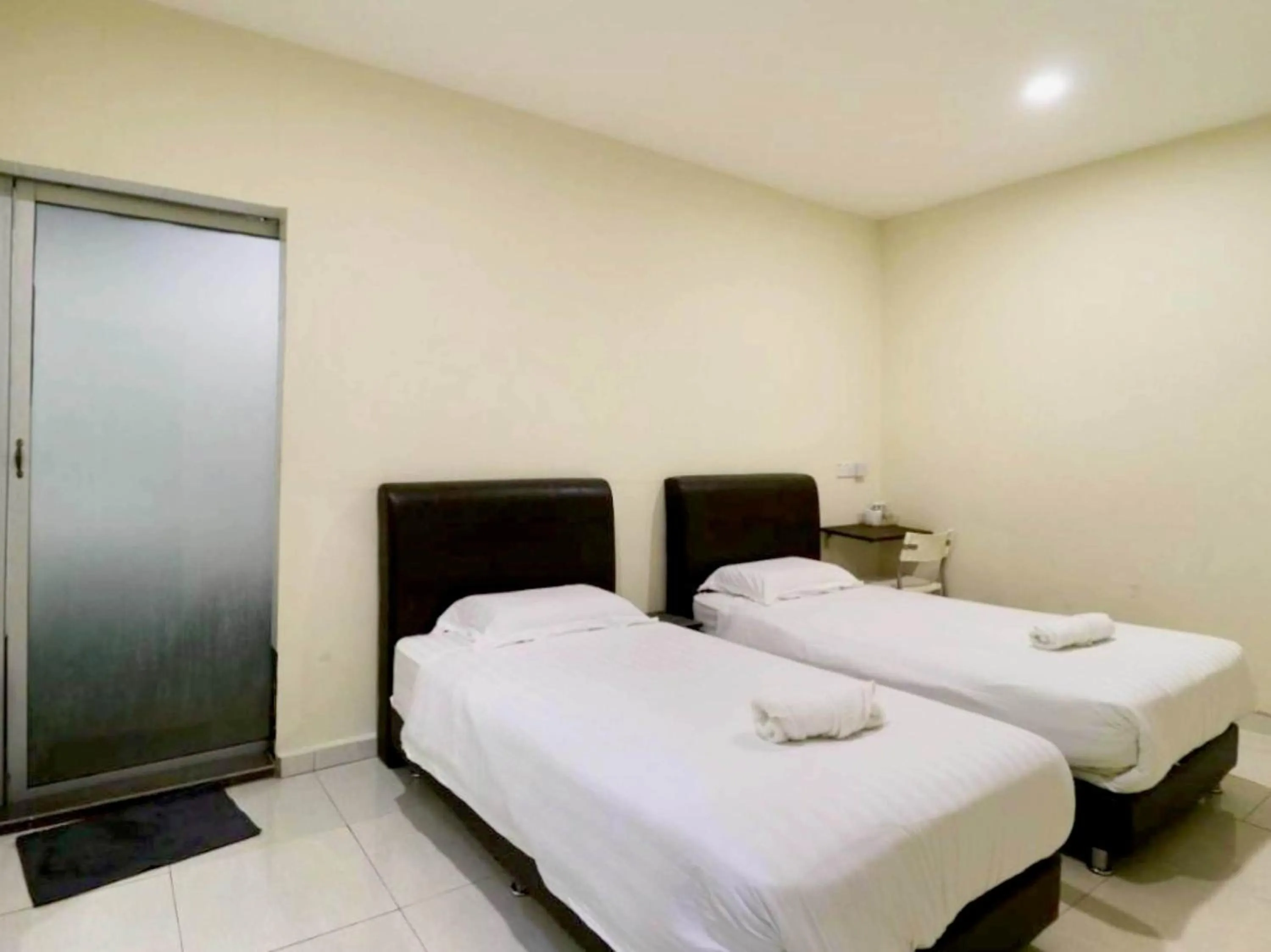 Bedroom, Bed in Hotel O Furich Hotel