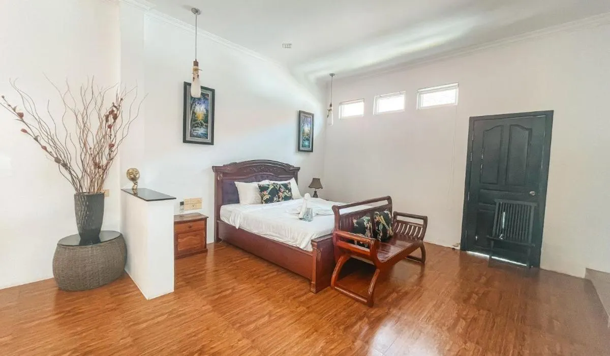 Bedroom, Bed in The Bygone