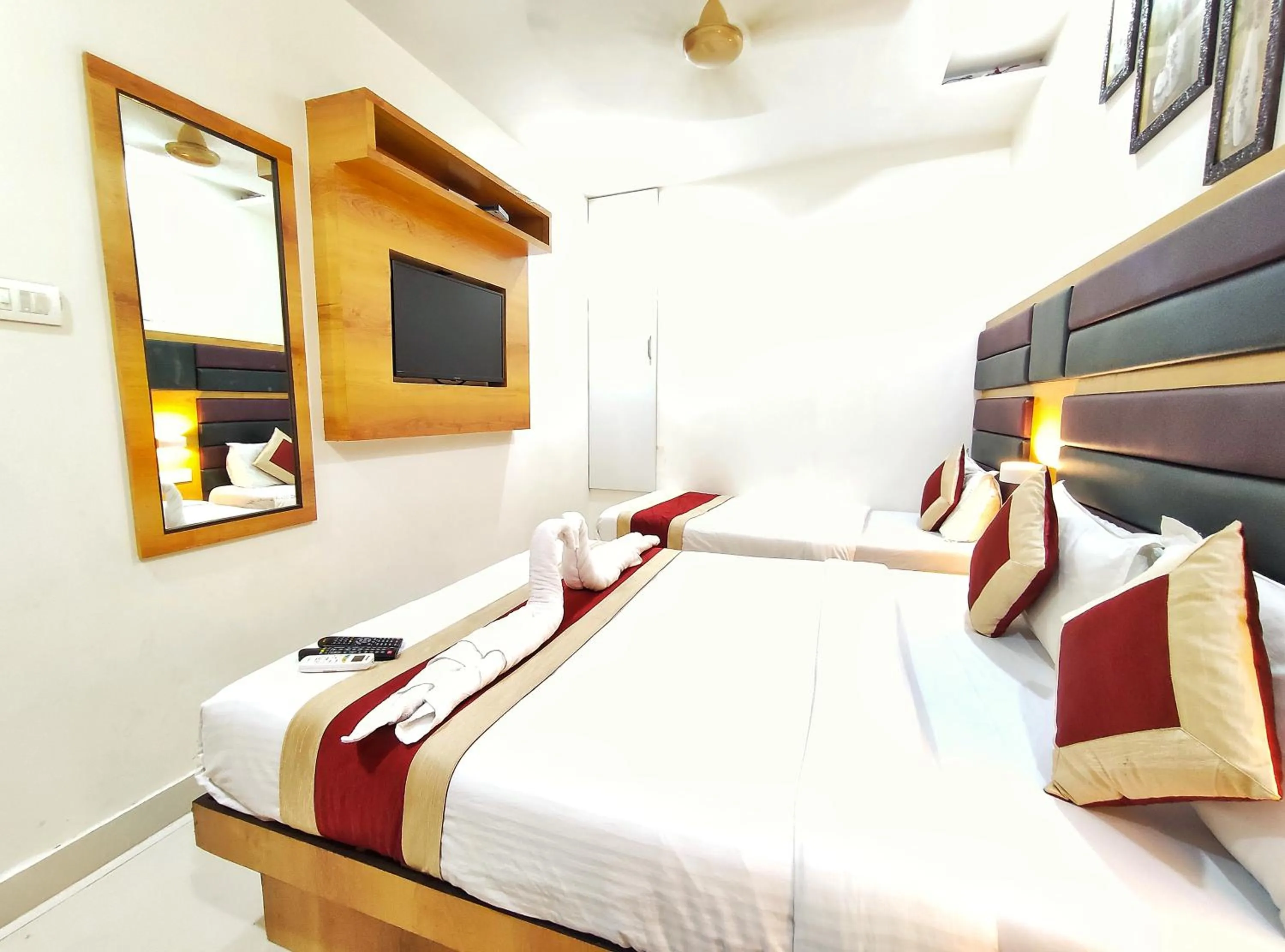 Family, Bed in Gateway Suites