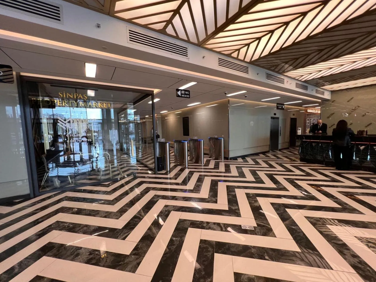 Sinpaş Queen Bomonti 7 Stars Hotel