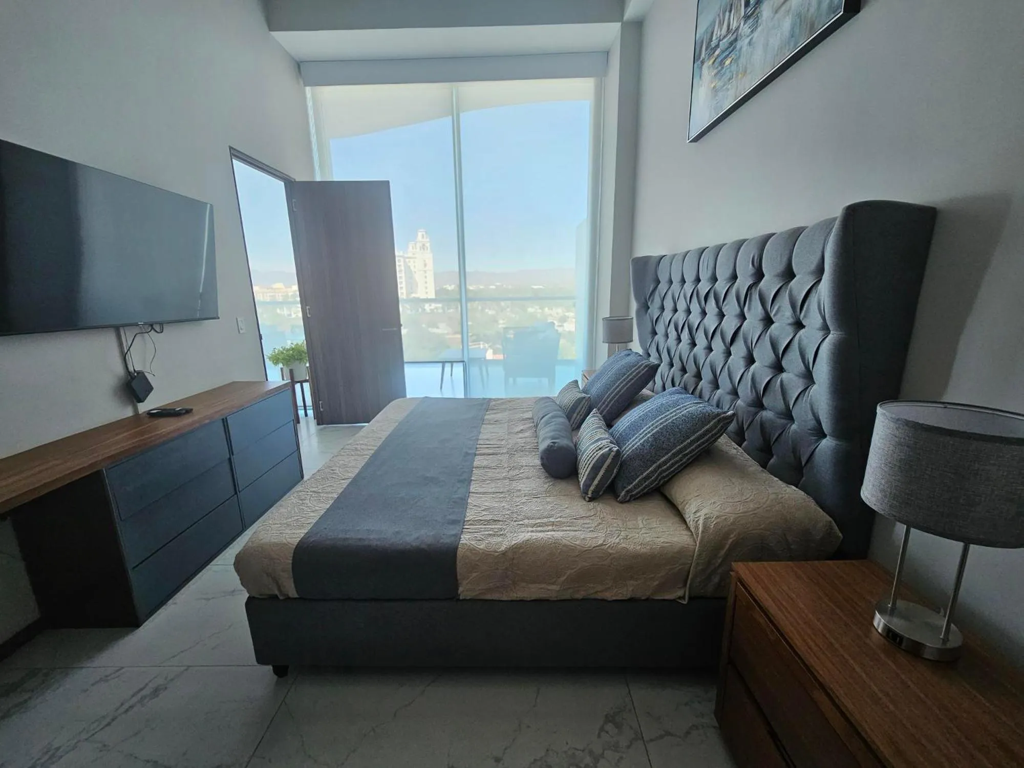 Bedroom, Bed in Maritima Front Beach Apartment