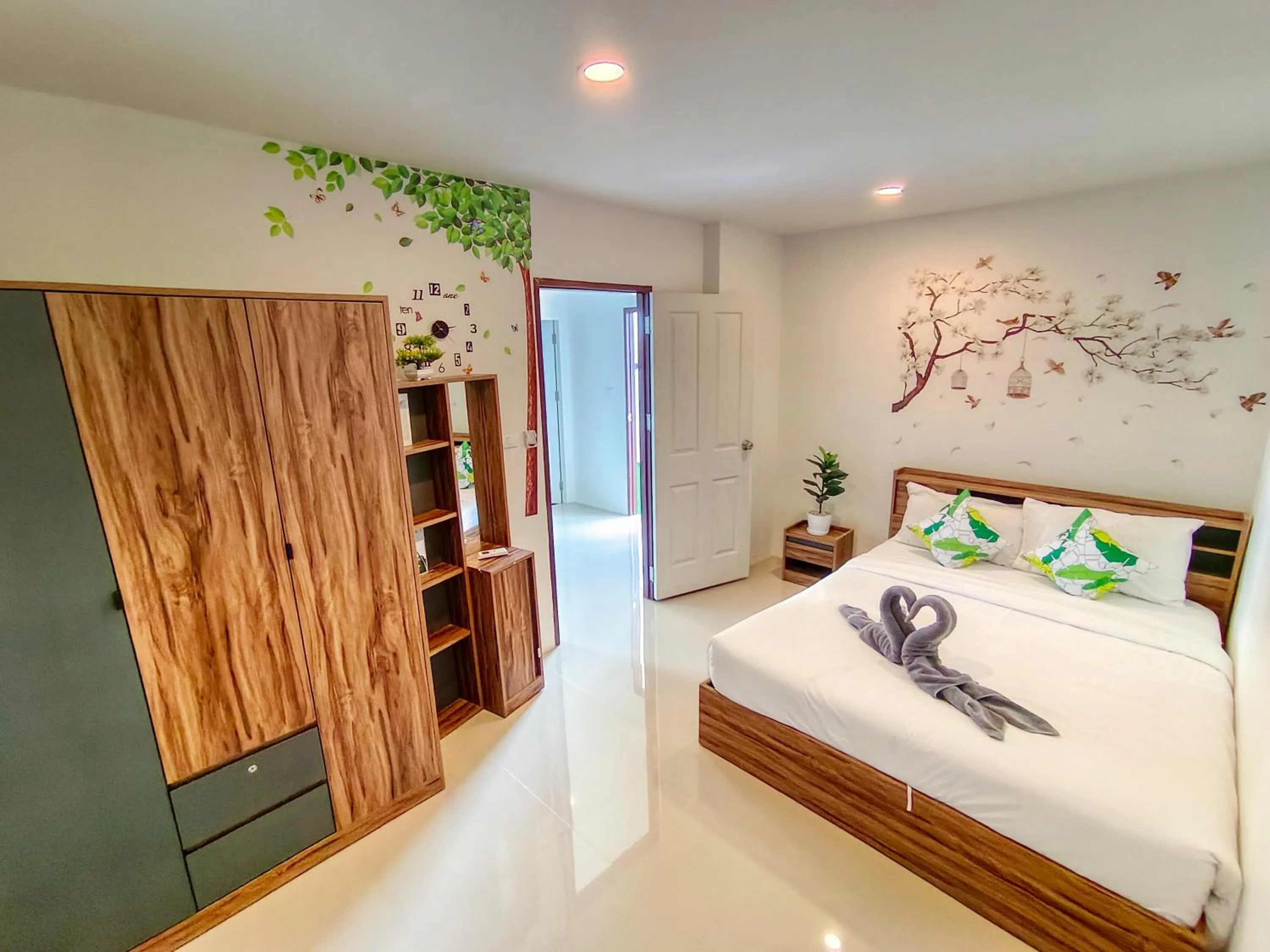 Bed in Sailor Hotel Pattaya