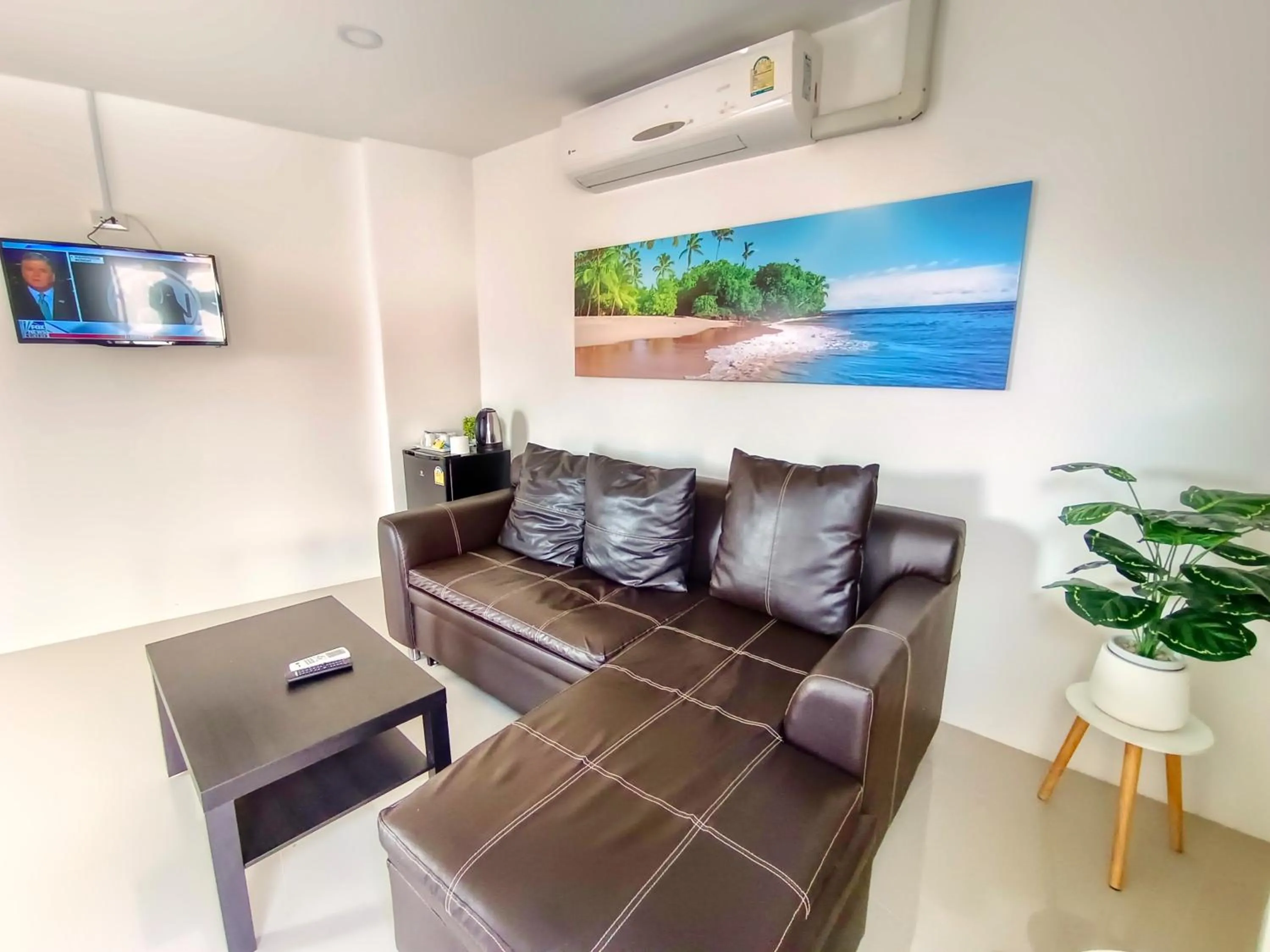 Library in Sailor Hotel Pattaya