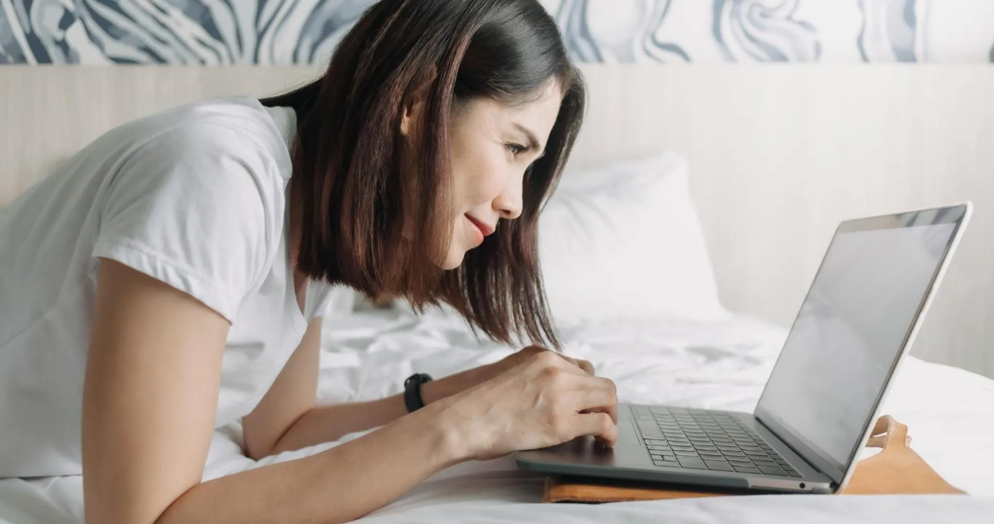 Bed in Sailor Hotel Pattaya
