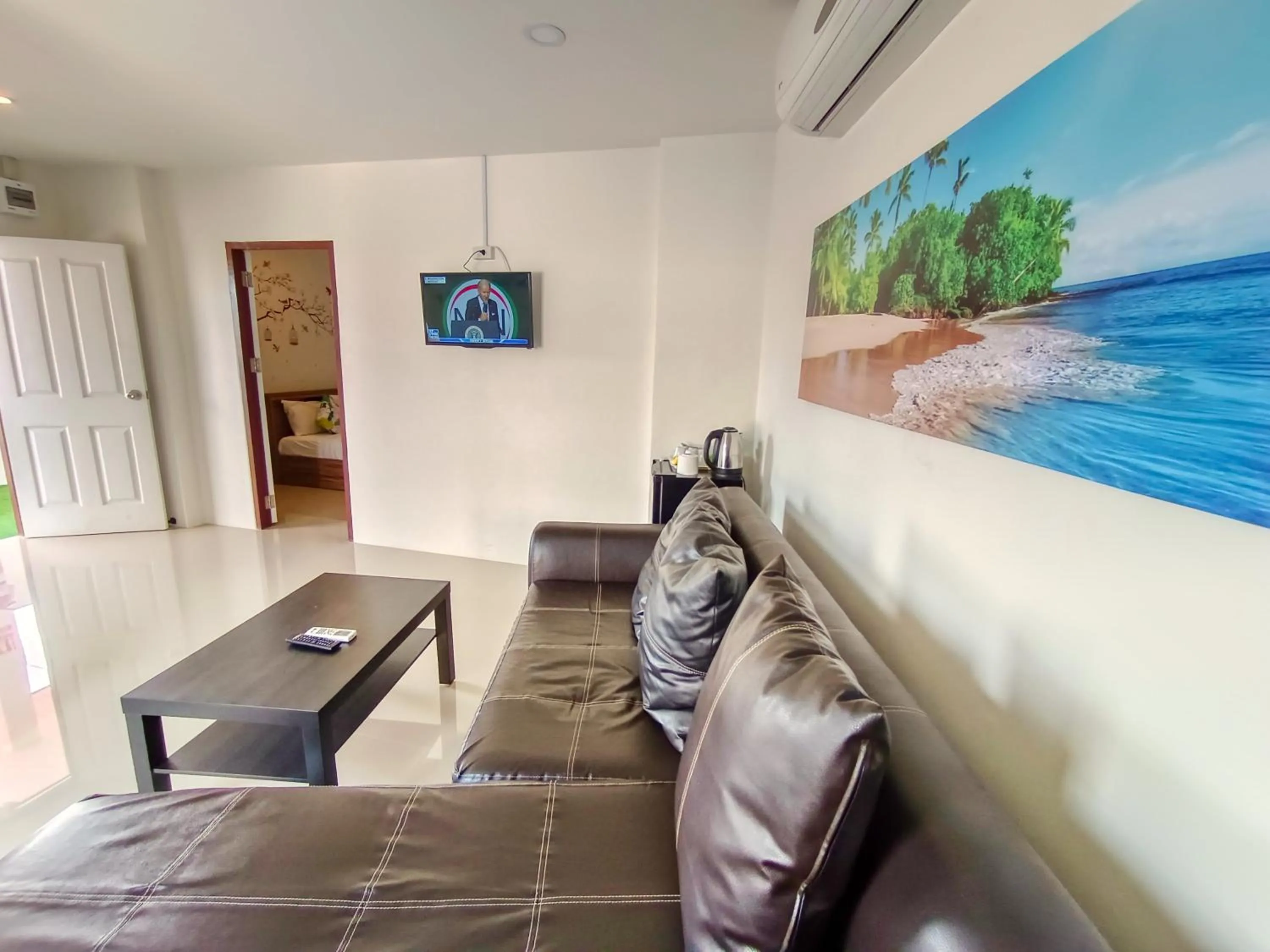 TV and multimedia in Sailor Hotel Pattaya